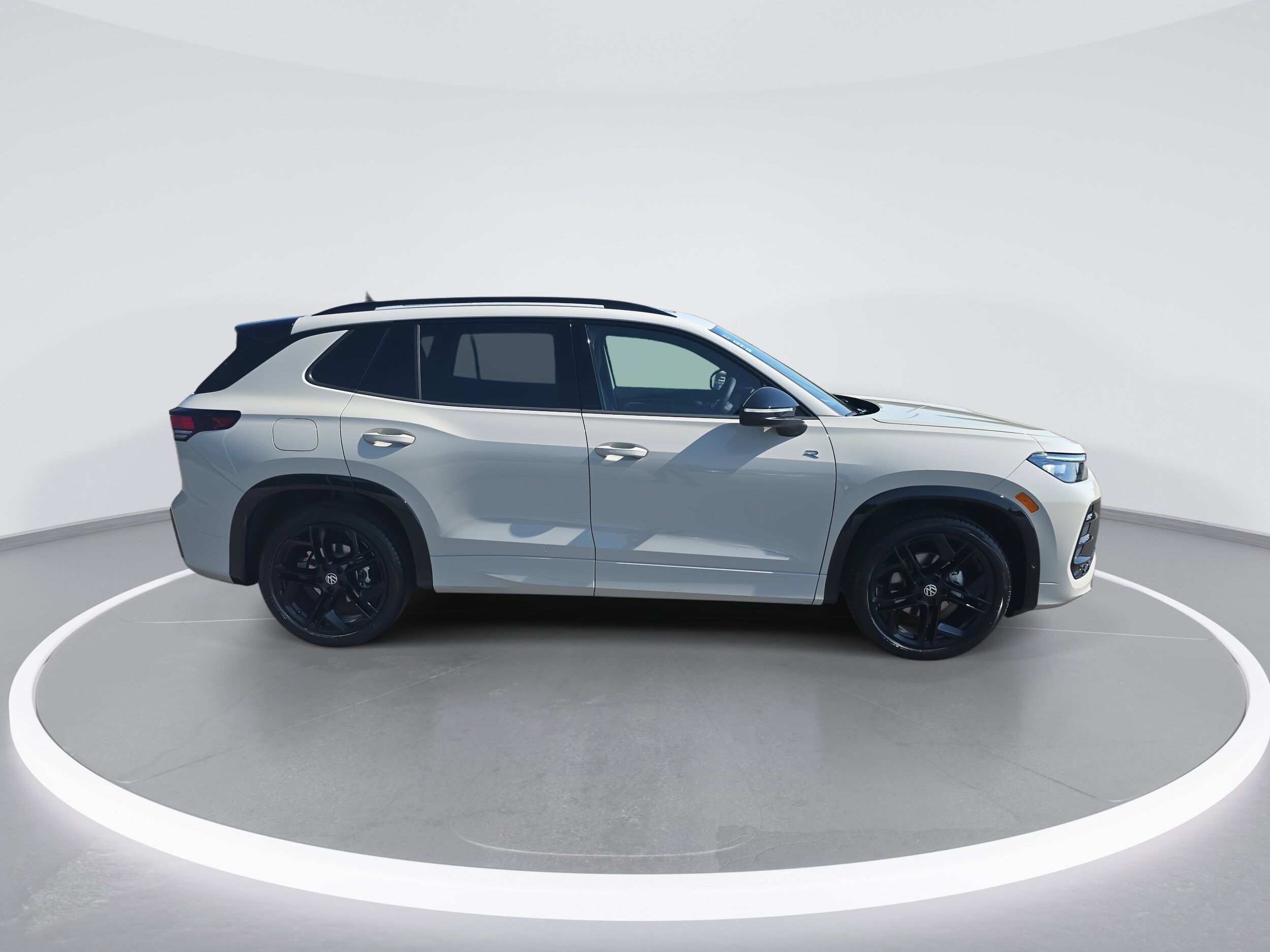 2025 Volkswagen Tiguan SE R-Line Black photo 2