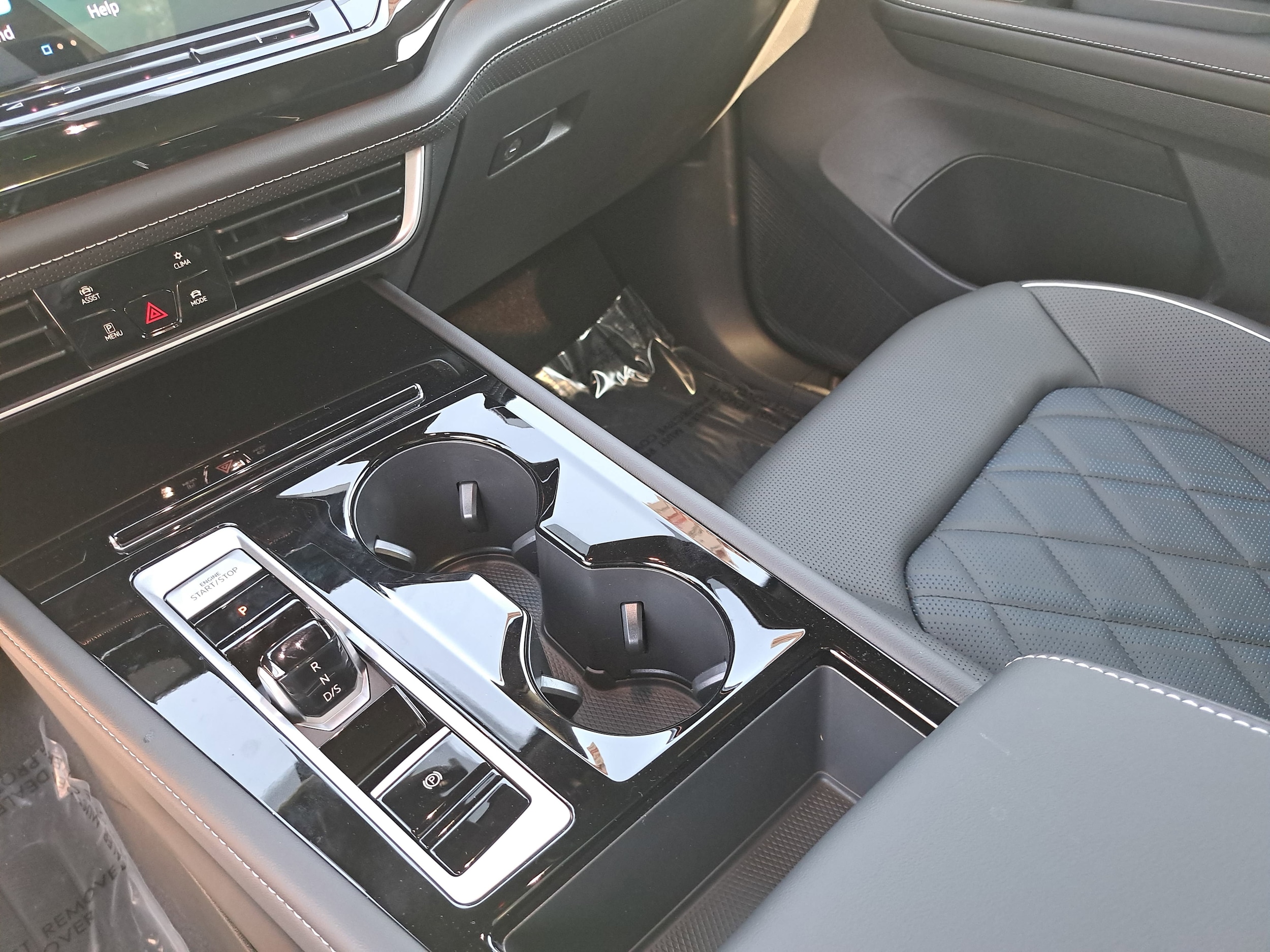 2026 Volkswagen Atlas Cross Sport SEL Premium R-LINE - Photo 26