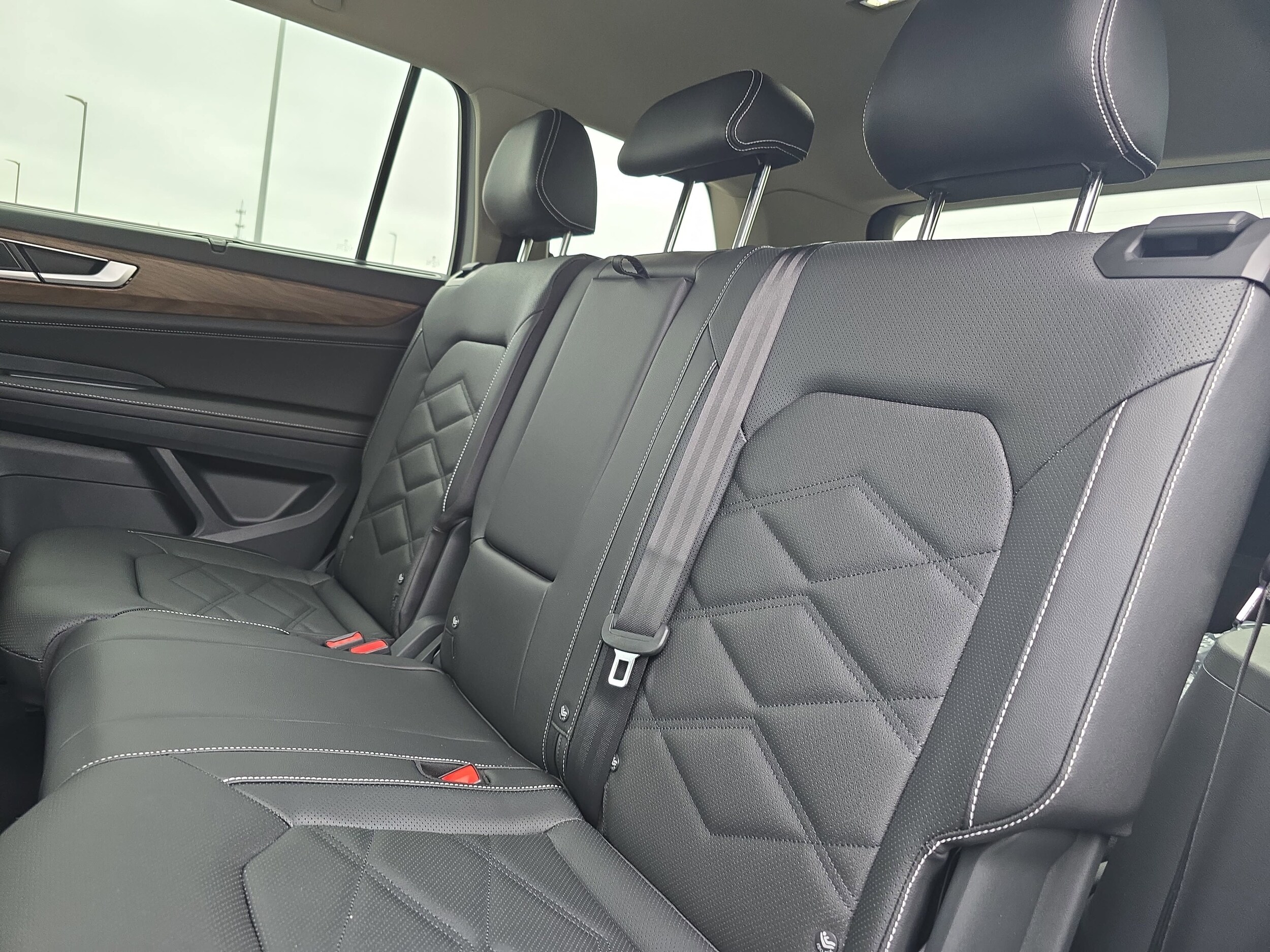 2026 Volkswagen Atlas SE w/Tech - Photo 15