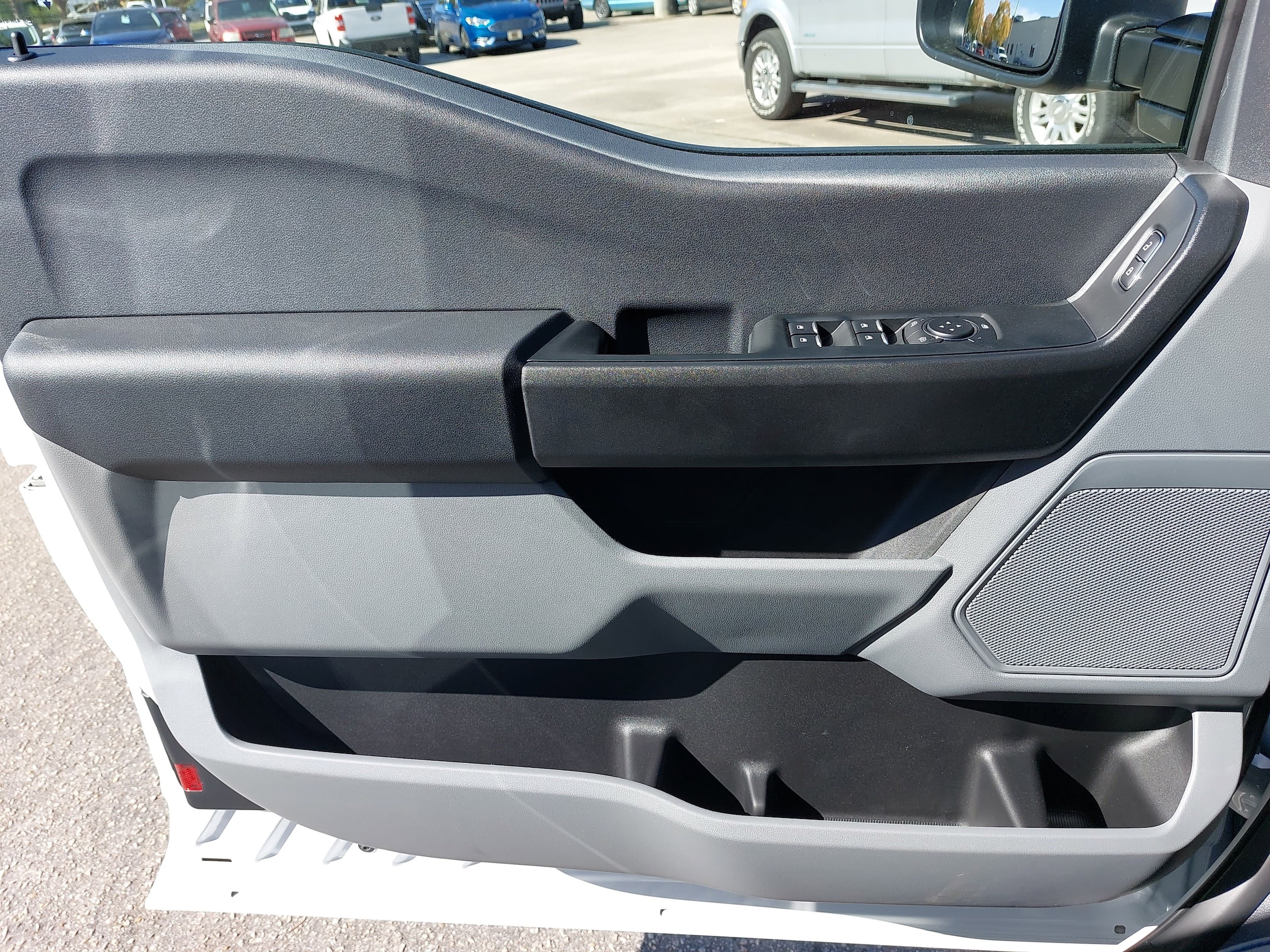 2026 Ford F-350 Super Duty XL - Photo 27