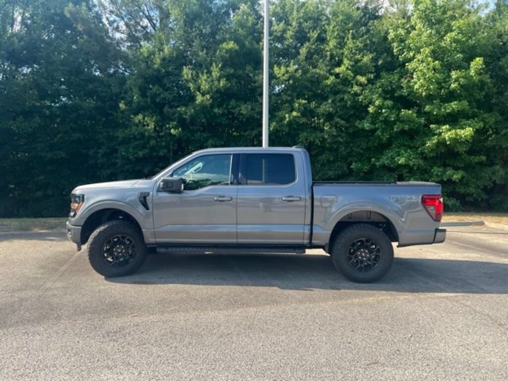 Used 2024 Ford F-150 XLT Truck SuperCrew Cab