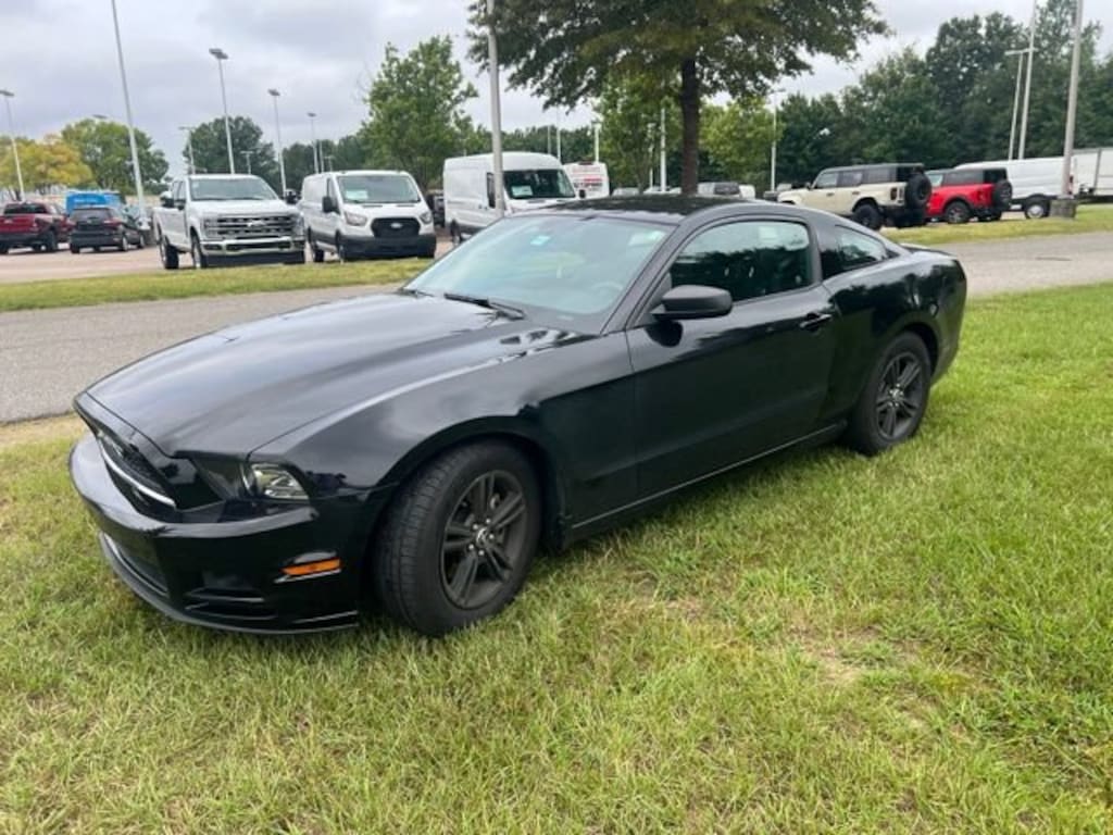 Used 2014 Ford Mustang V6 Coupe