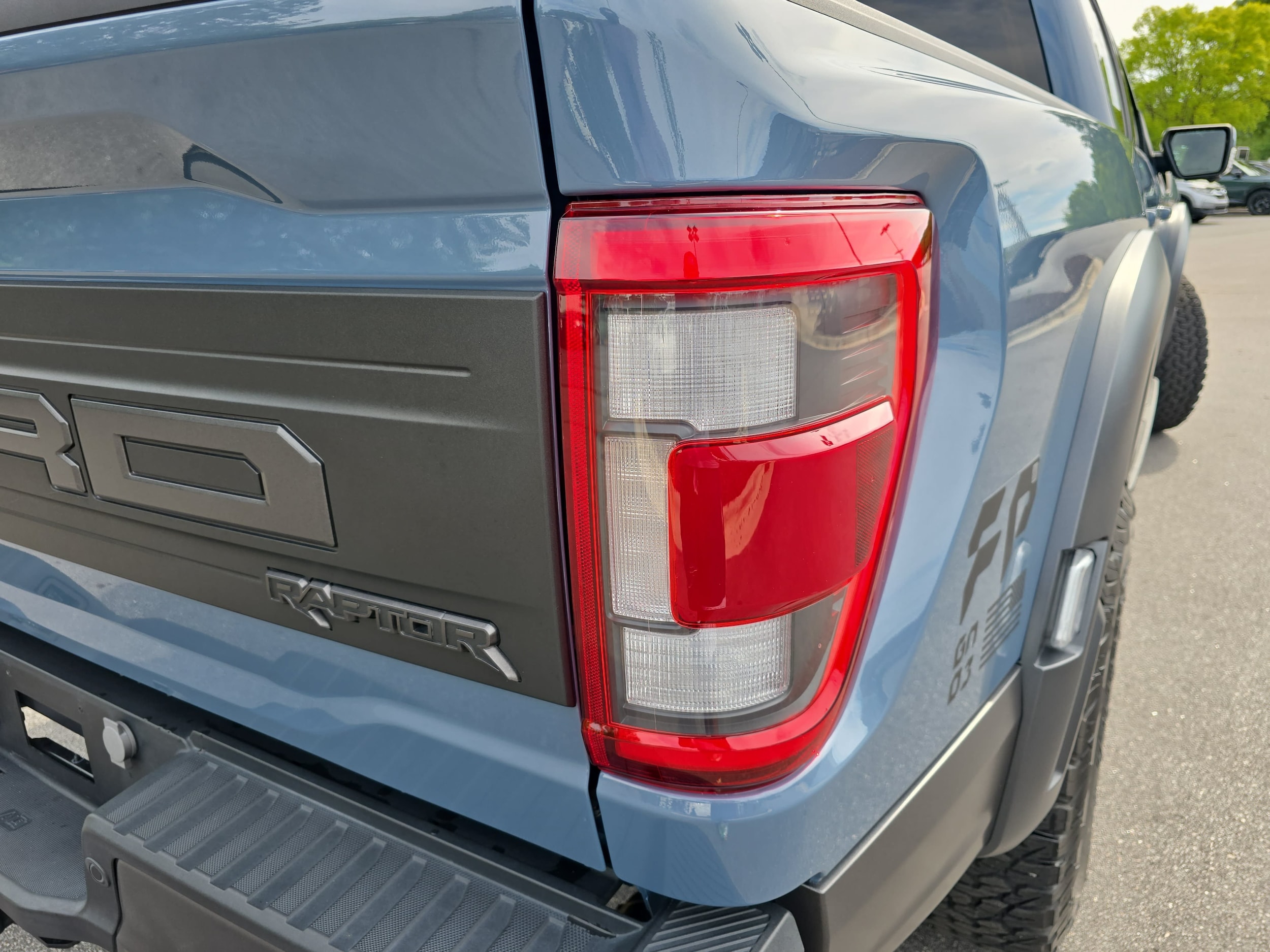 2023 Ford F-150 Raptor - Photo 36