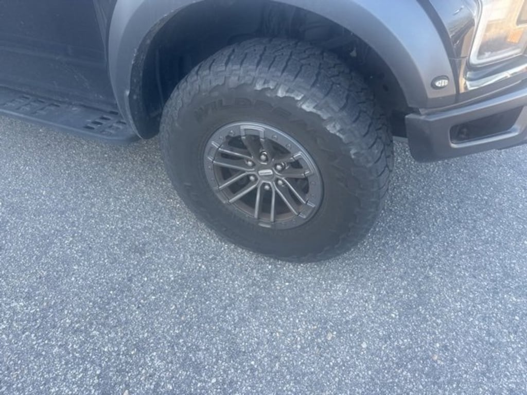 Used 2019 Ford F-150 Raptor Truck SuperCrew Cab