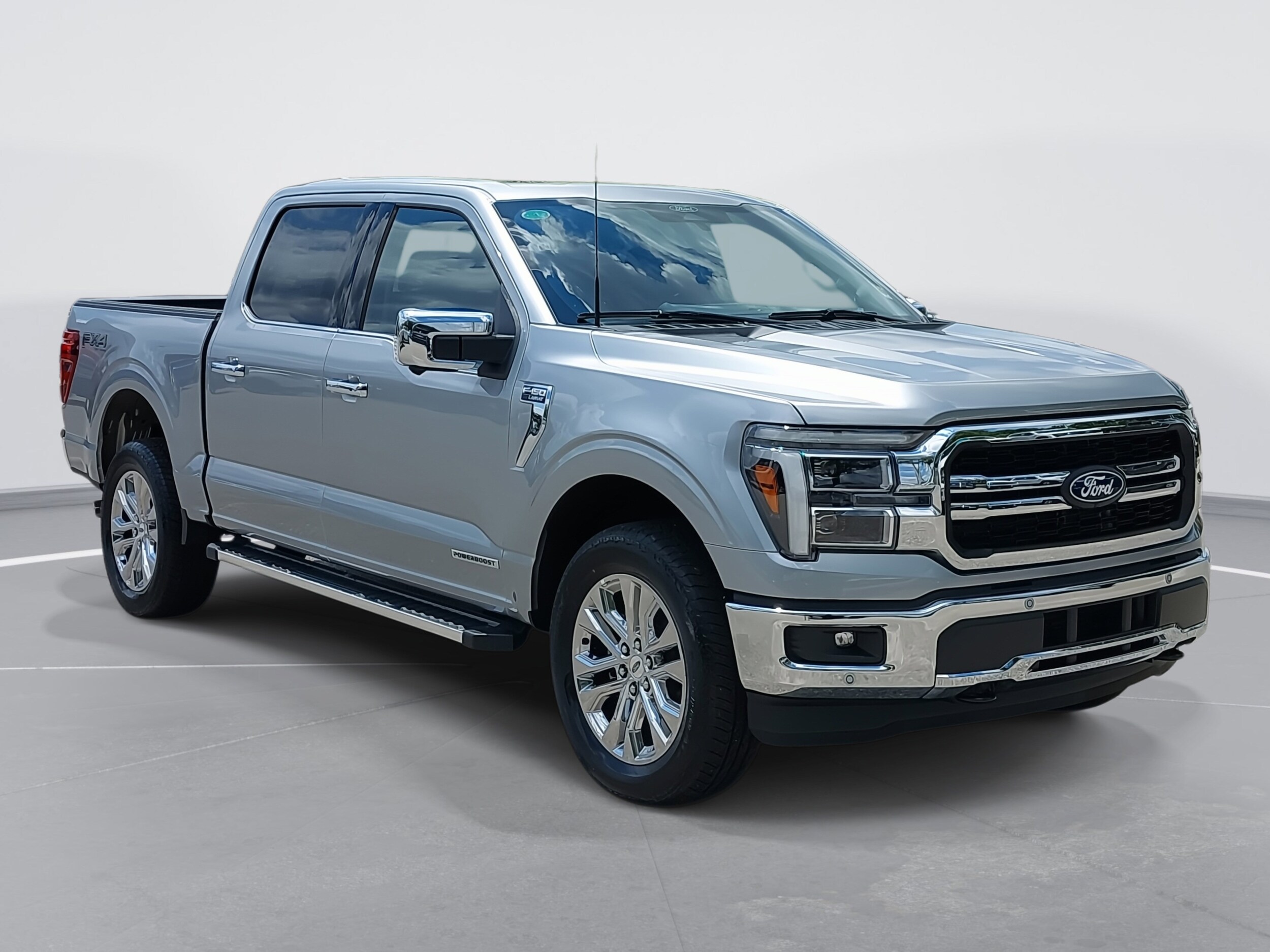 2025 Ford F-150 Lariat photo 3