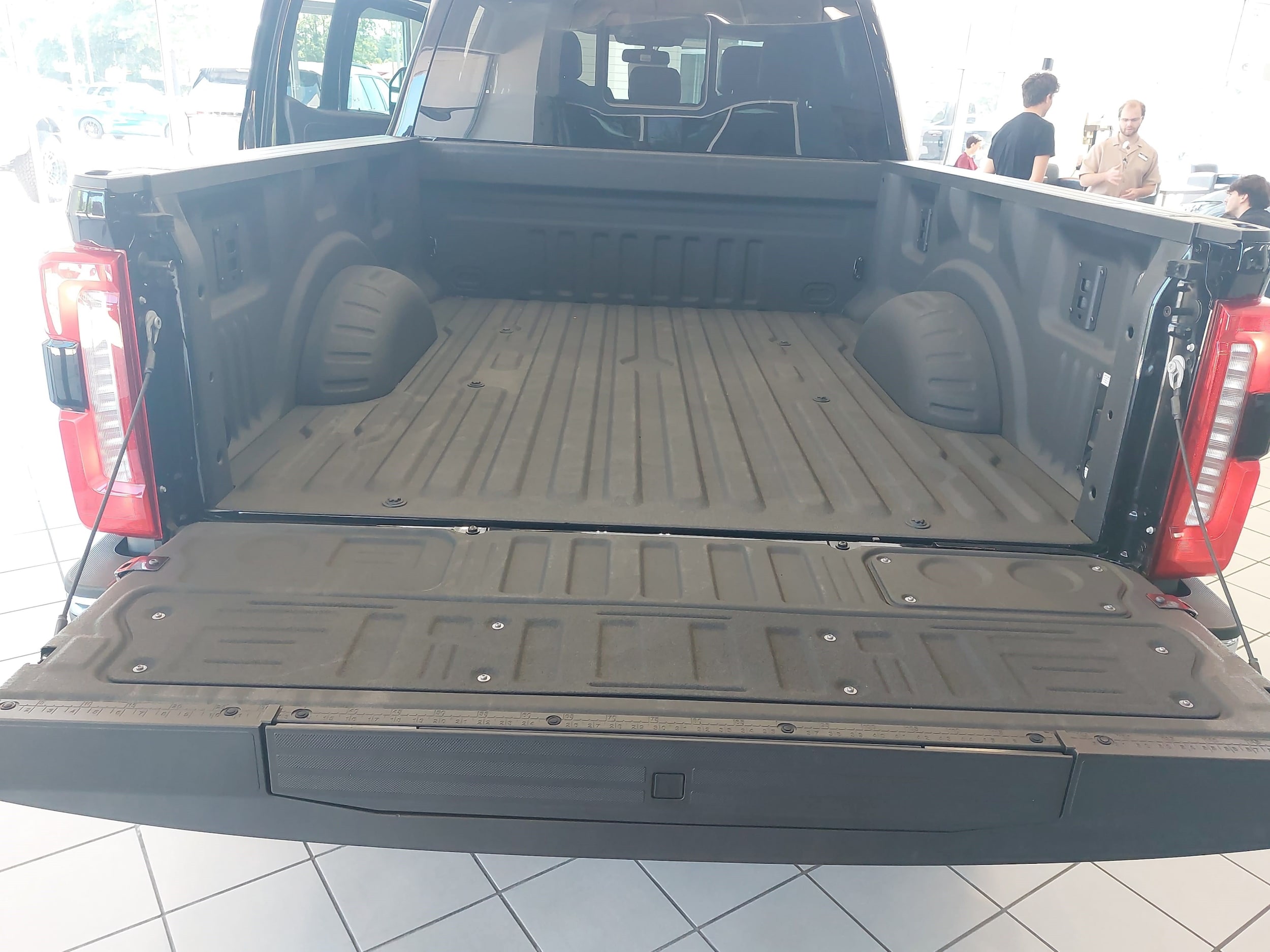 2025 Ford F-250 Super Duty Lariat - Photo 13