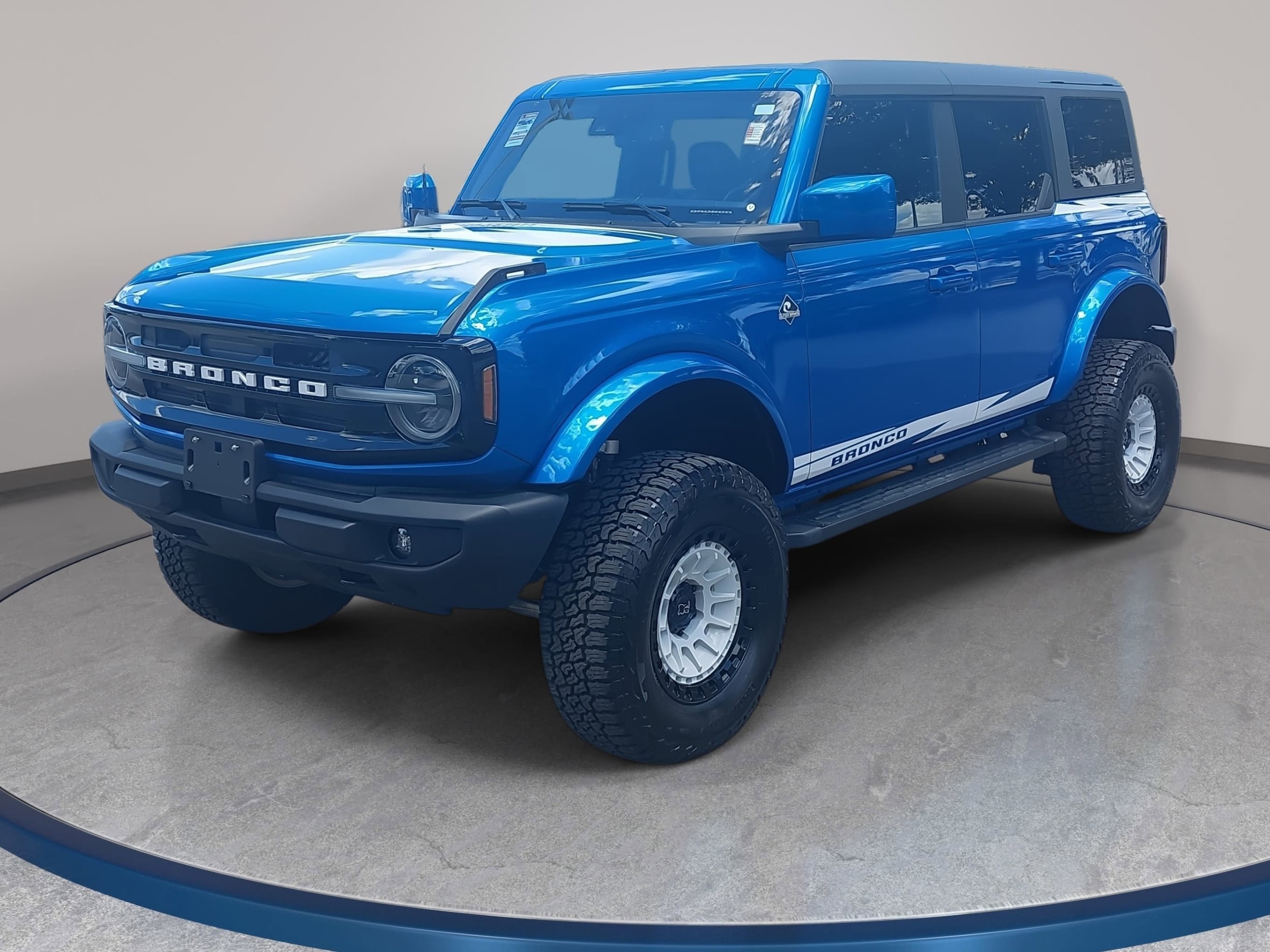 2024 Ford Bronco Outer Banks 4x4's photo