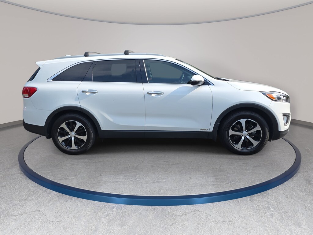 Used 2016 Kia Sorento EX SUV