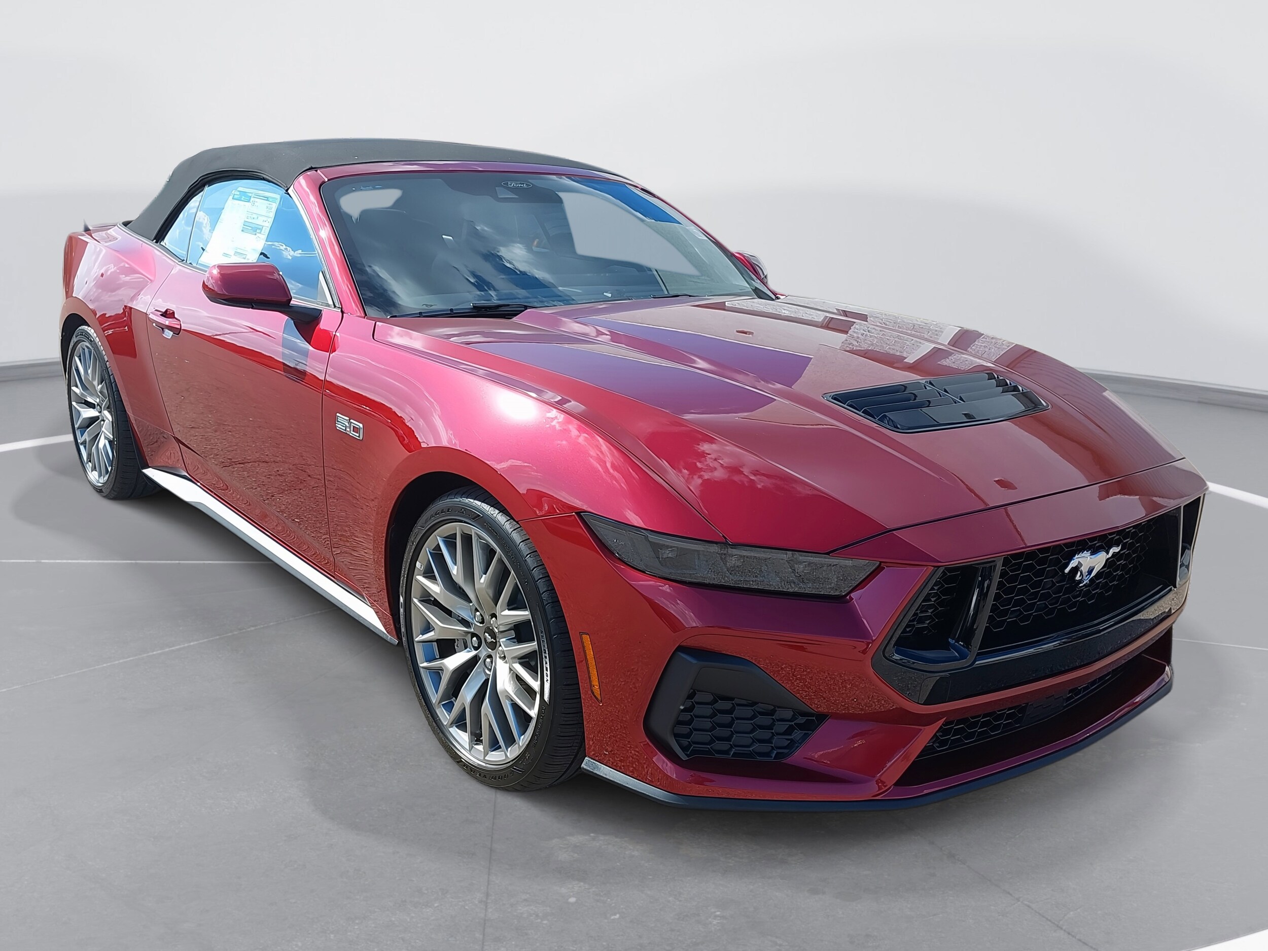 2025 Ford Mustang GT Premium Convertible photo 3