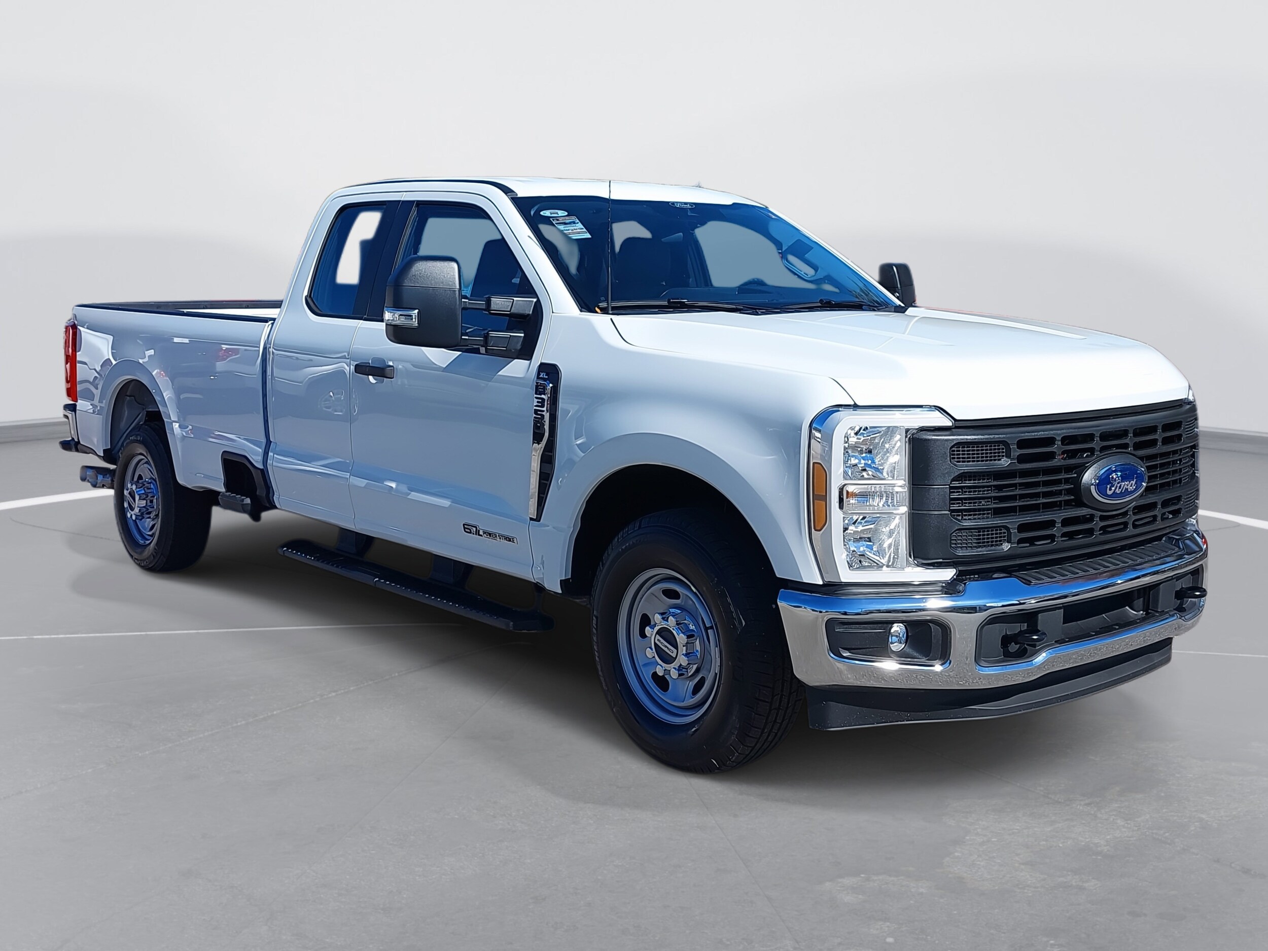 2026 Ford F-350 XL photo 3