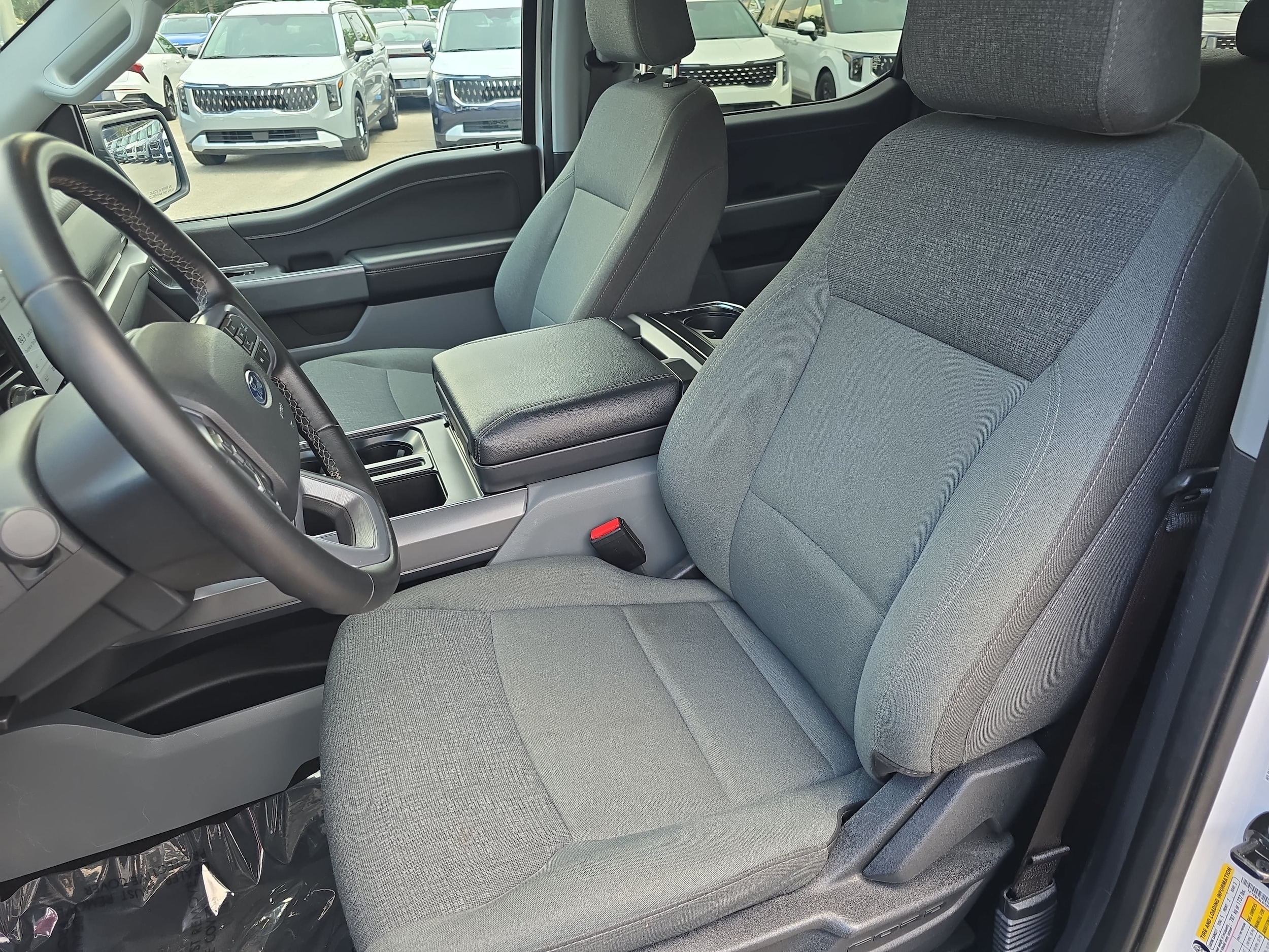 2024 Ford F-150 XLT - Photo 17