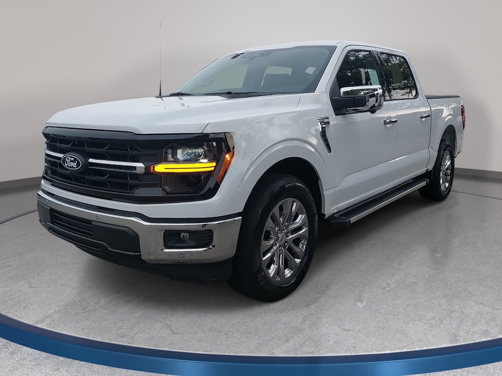 New 2026 Ford F-150 XLT XLT 2WD SuperCrew 5.5 Box