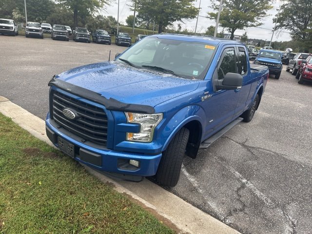 2015 Ford F-150 XLT photo 2