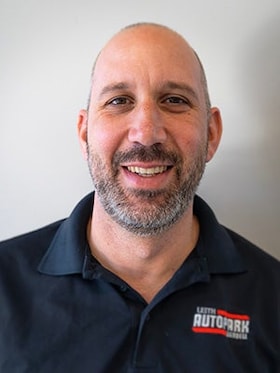 Staff member Alex Cardinell from ID_564389451f1d