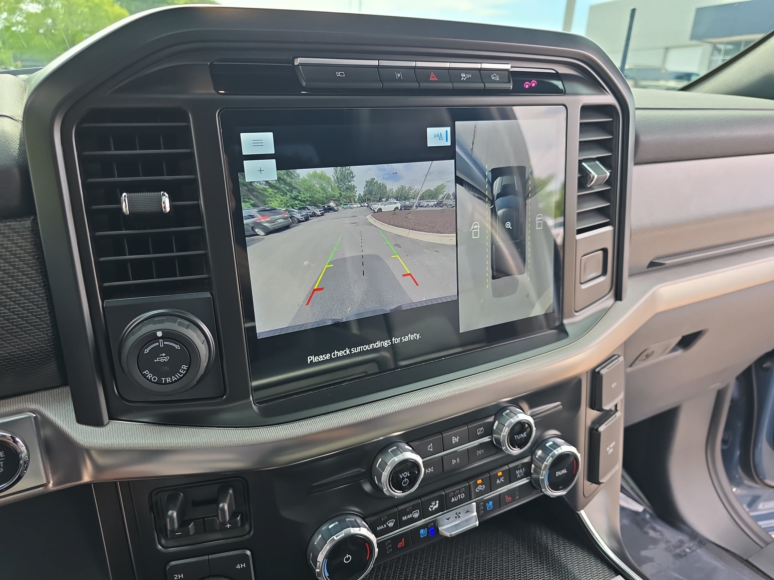 2023 Ford F-150 Raptor - Photo 25