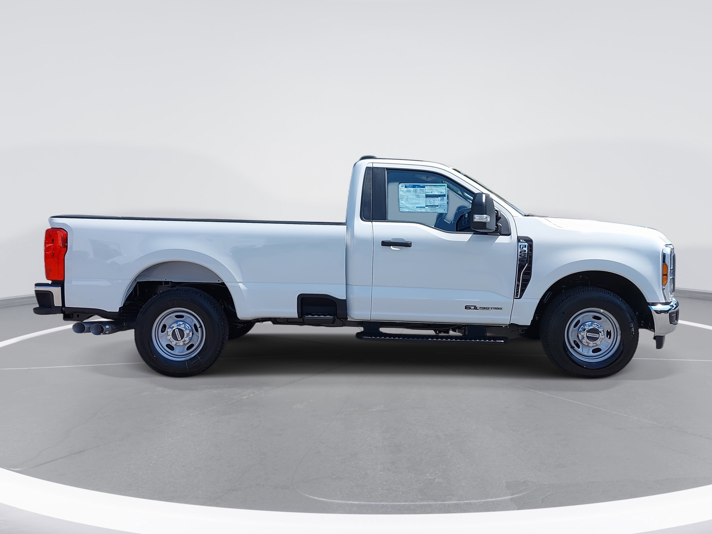 2025 Ford F-250 XL photo 4
