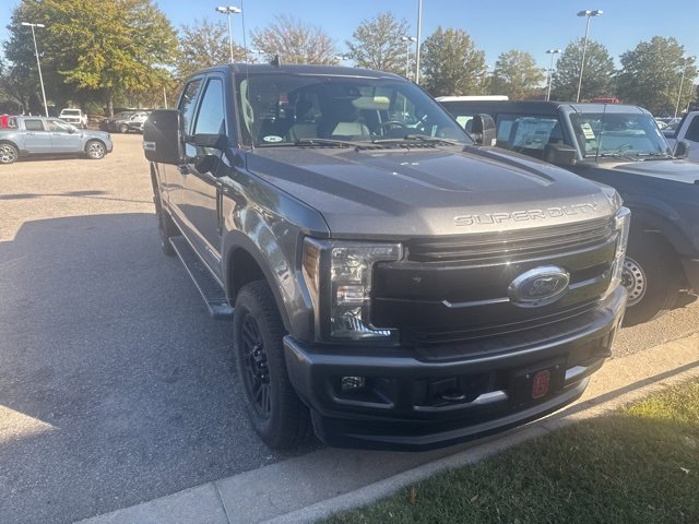 2019 Ford F-250 Lariat photo 3