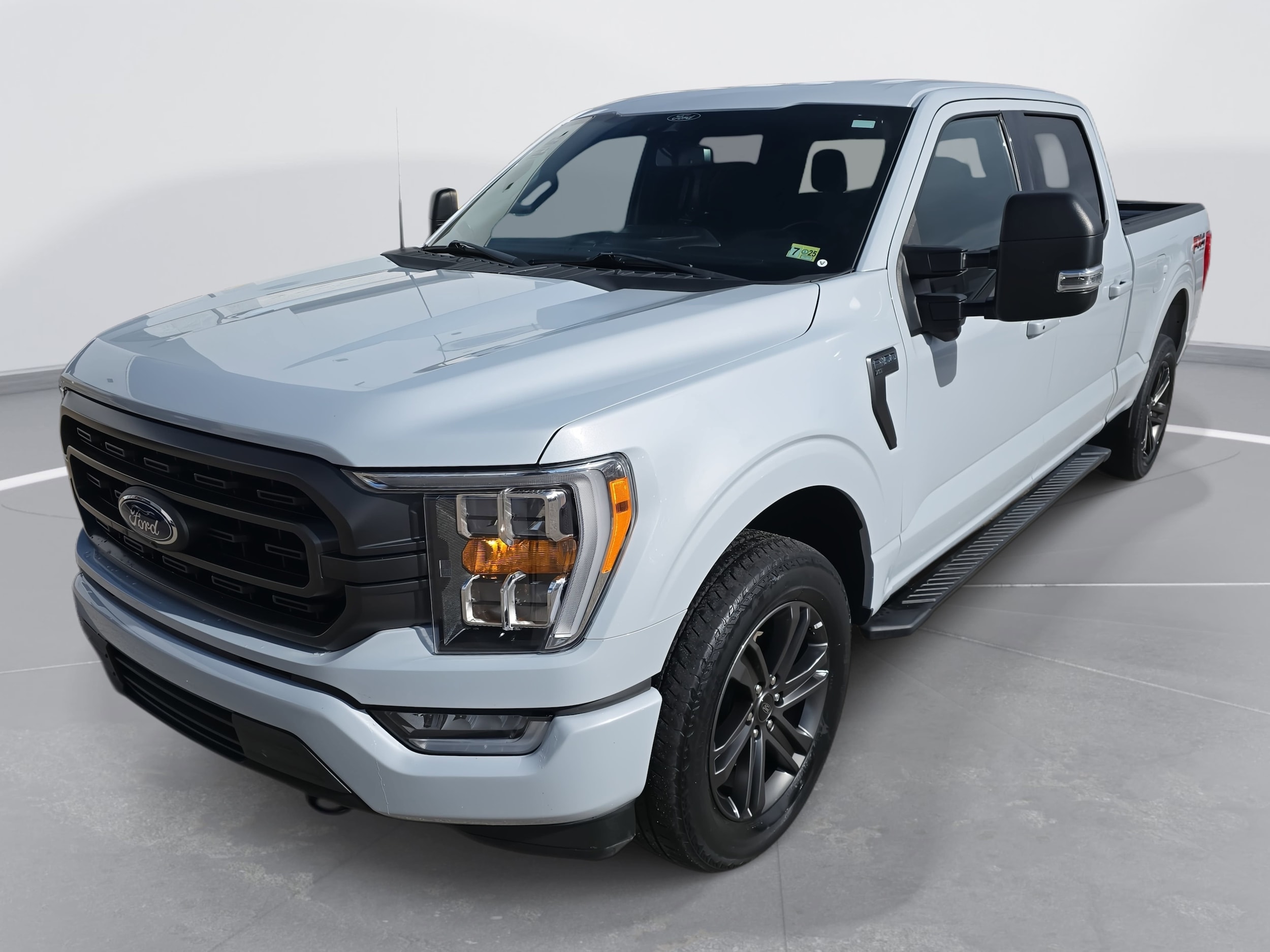 2022 Ford F-150 XLT's photo