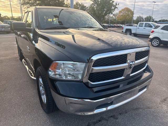 2016 Ram 1500 SLT photo 4