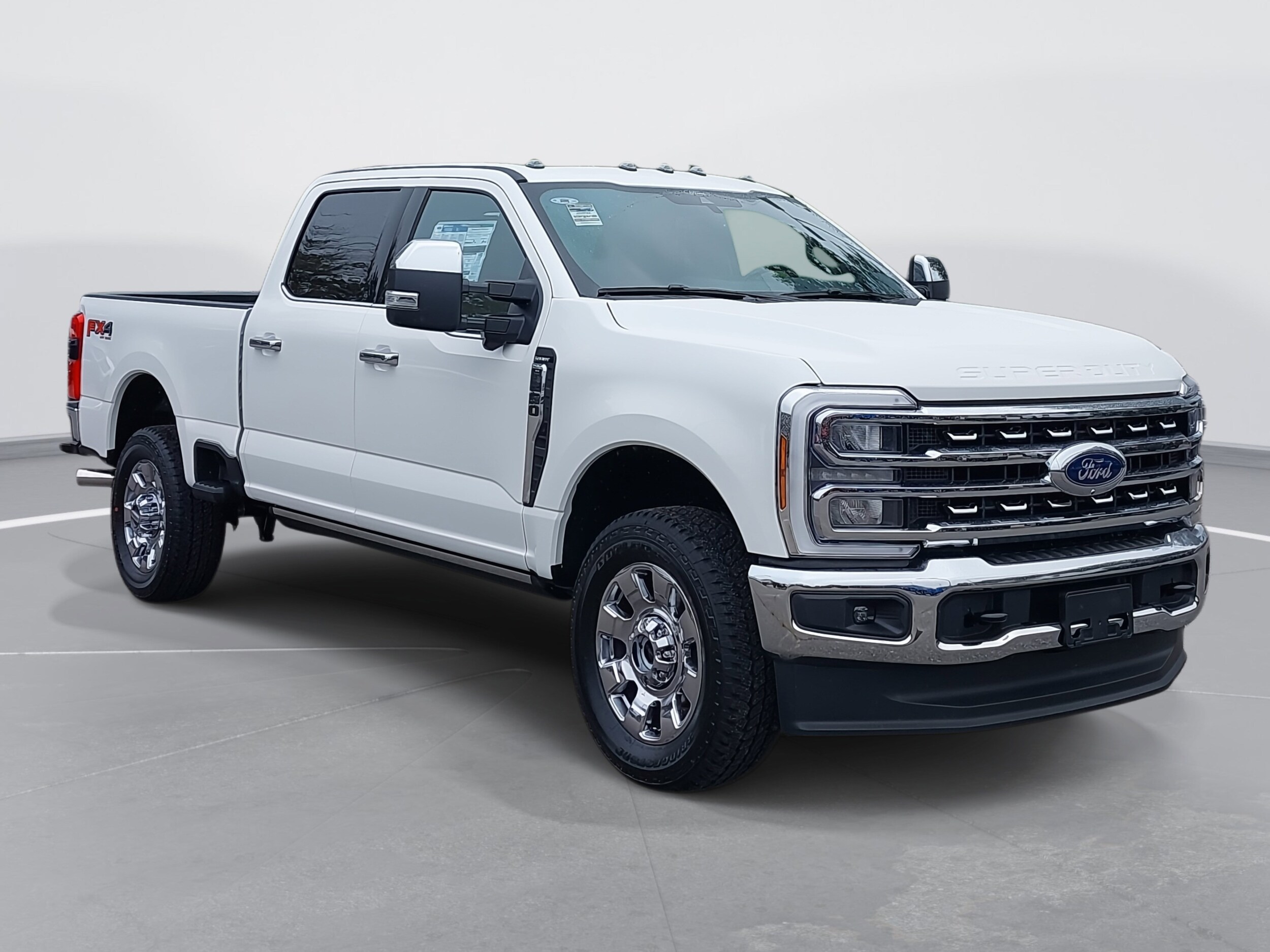 2026 Ford F-250 Lariat photo 3
