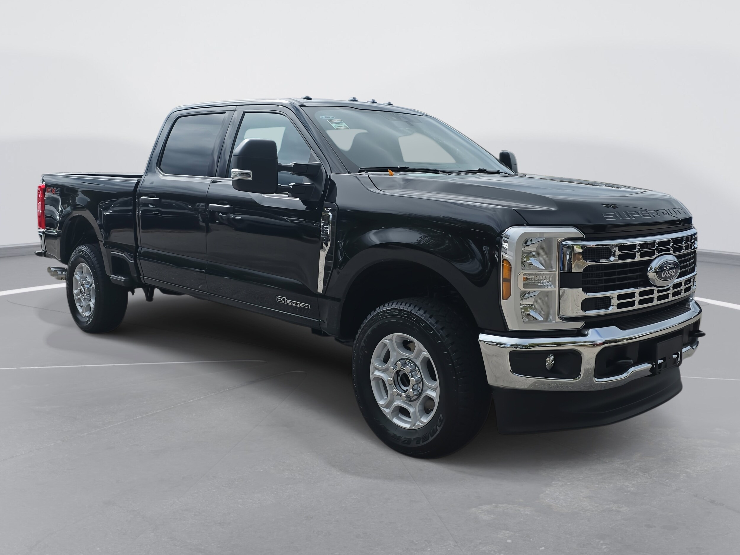 2026 Ford F-250 XLT photo 2