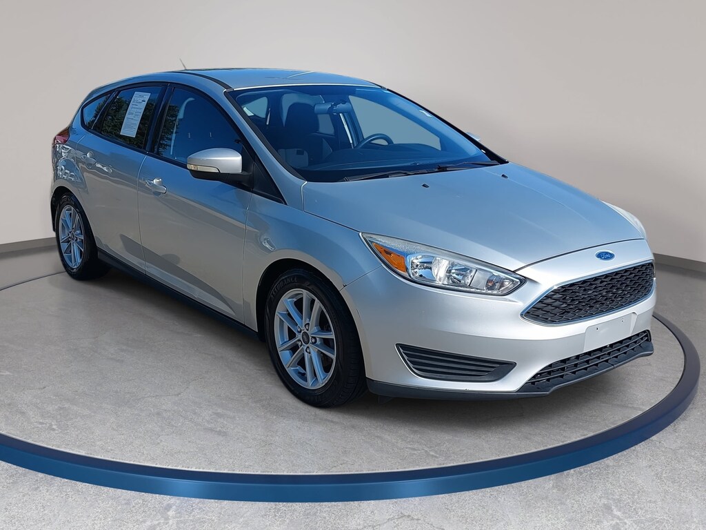 Used 2016 Ford Focus SE Hatchback