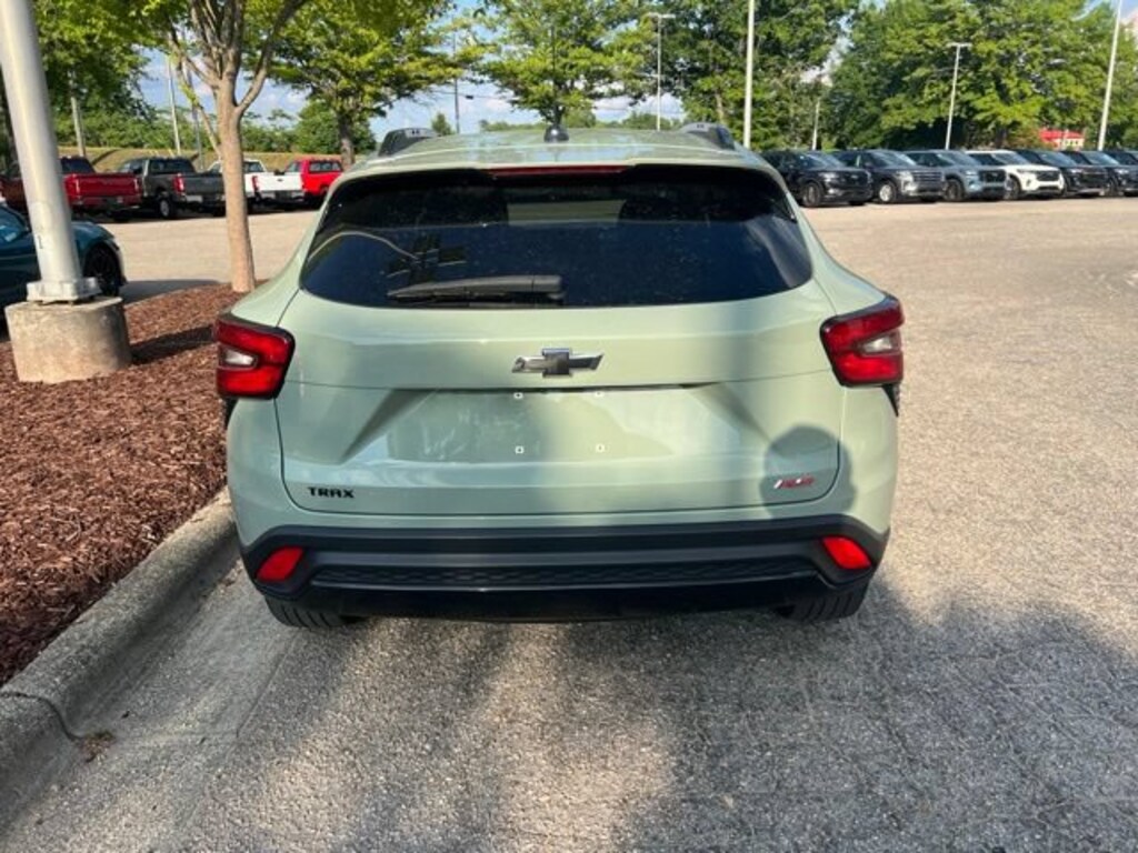 Used 2024 Chevrolet Trax 2RS SUV