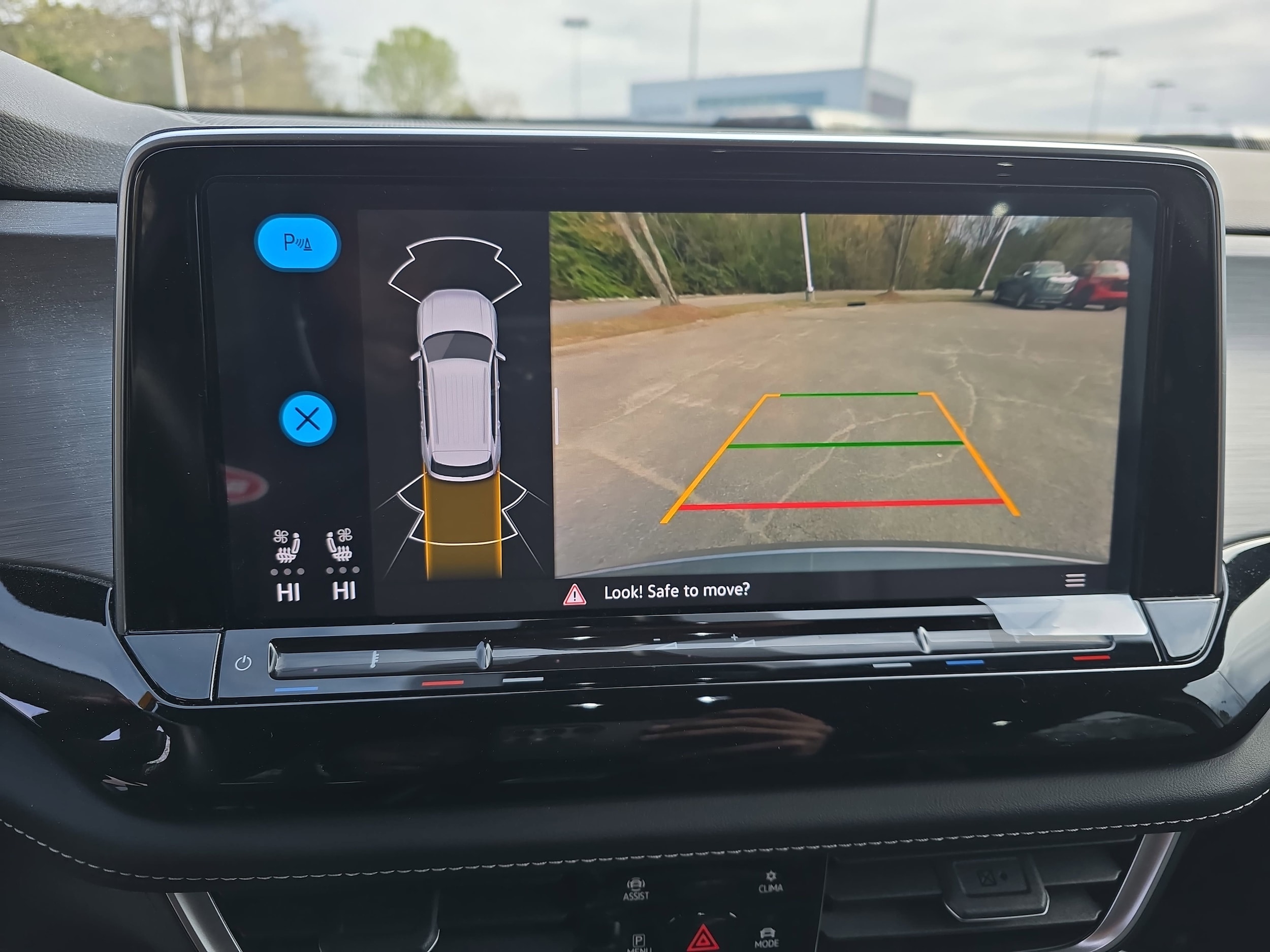 2024 Volkswagen Atlas Cross Sport SE w/Tech - Photo 25
