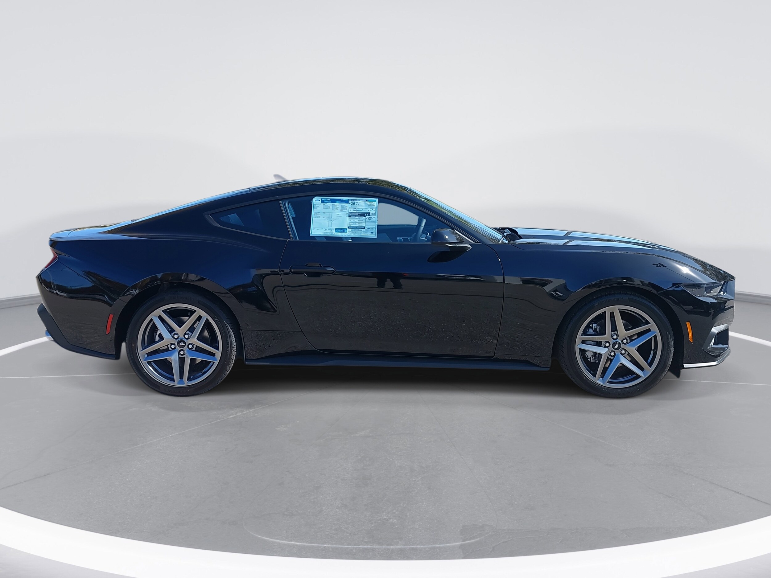 2026 Ford Mustang EcoBoost photo 4