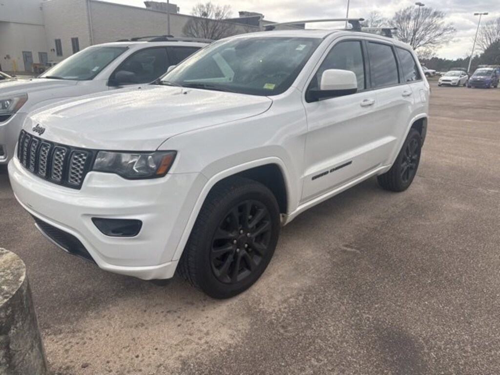 Used 2019 Jeep Grand Cherokee Altitude SUV