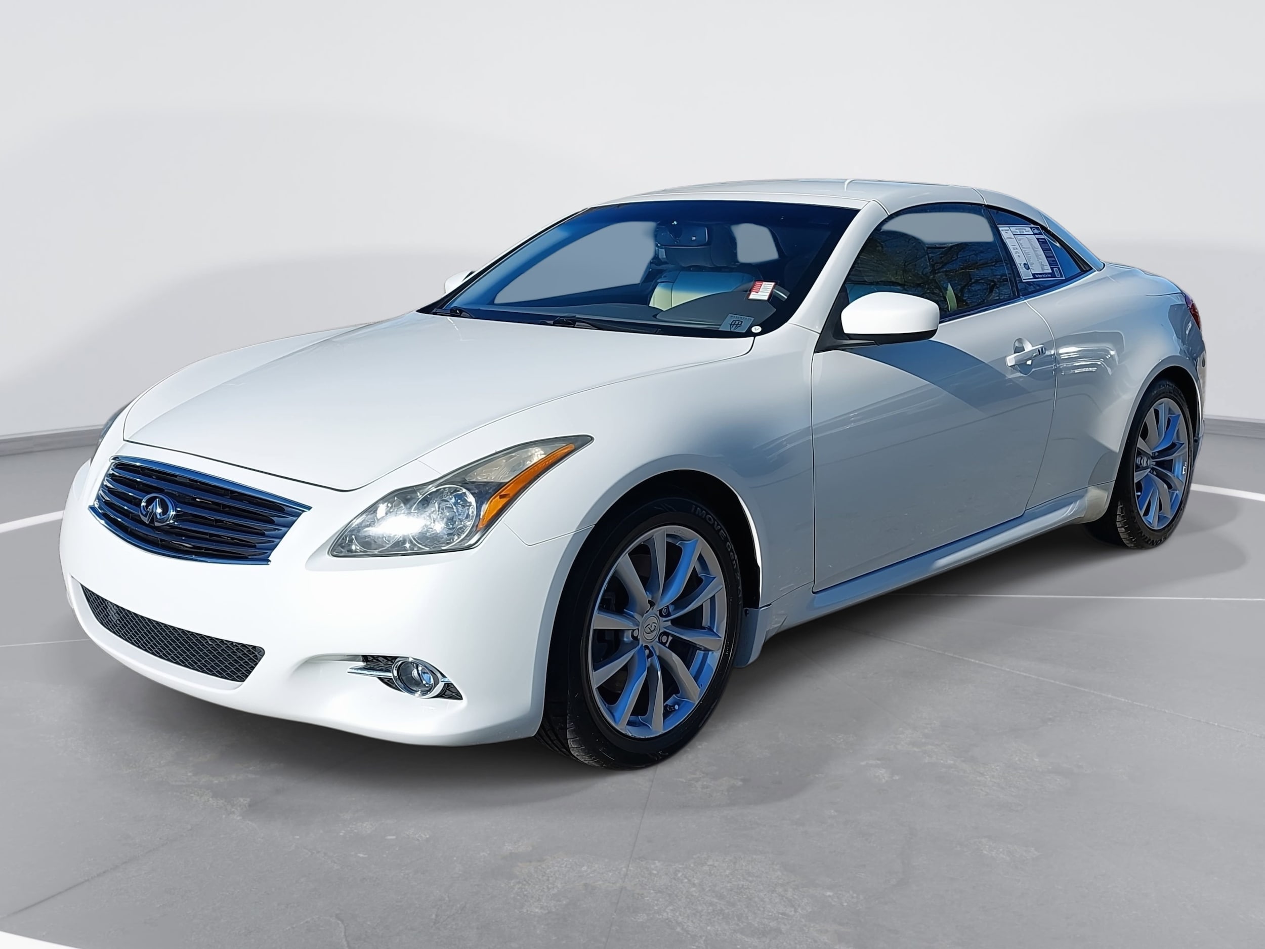 2012 INFINITI G Convertible's photo