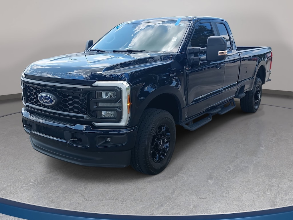 Used 2025 Ford F-350 XL Truck Super Cab