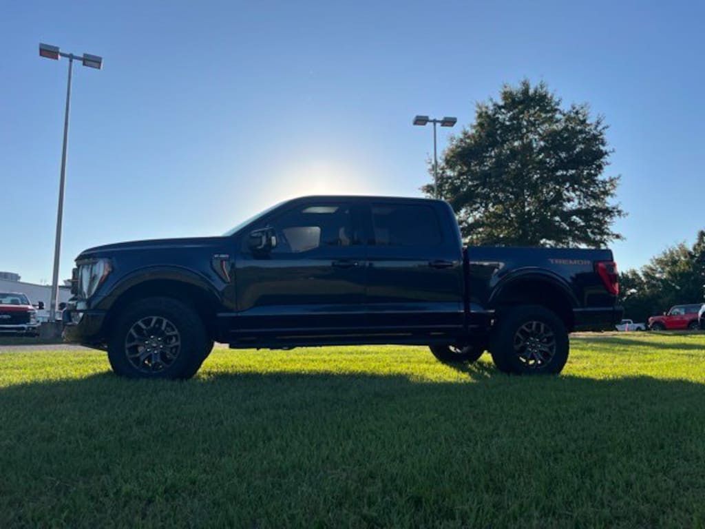 Used 2023 Ford F-150 XL Truck SuperCrew Cab