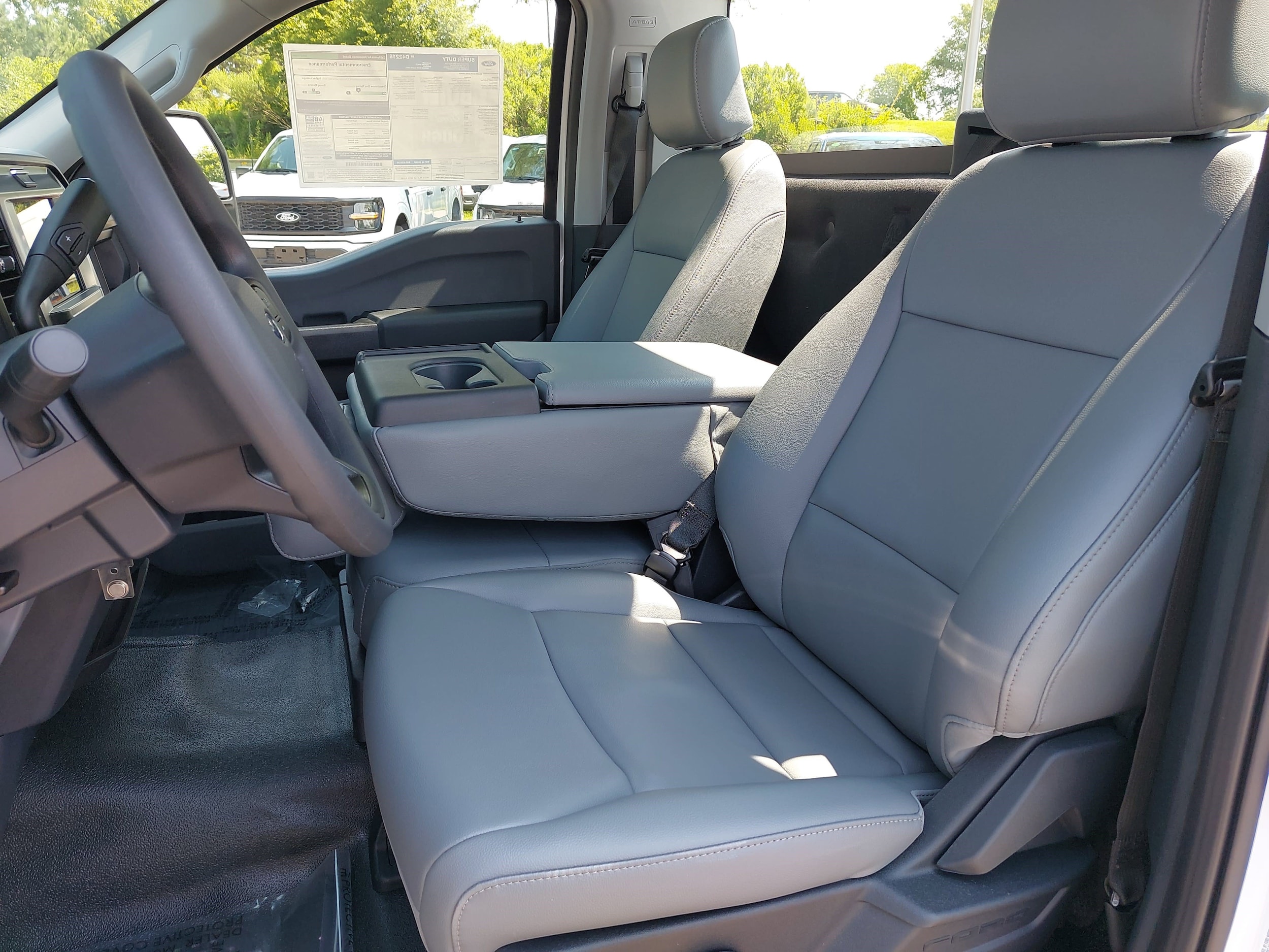 2025 Ford F-250 Super Duty XL - Photo 12