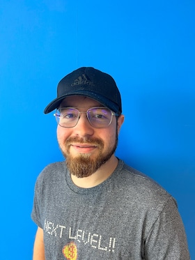 Staff member Noah Cota from ID_a881adf4952e