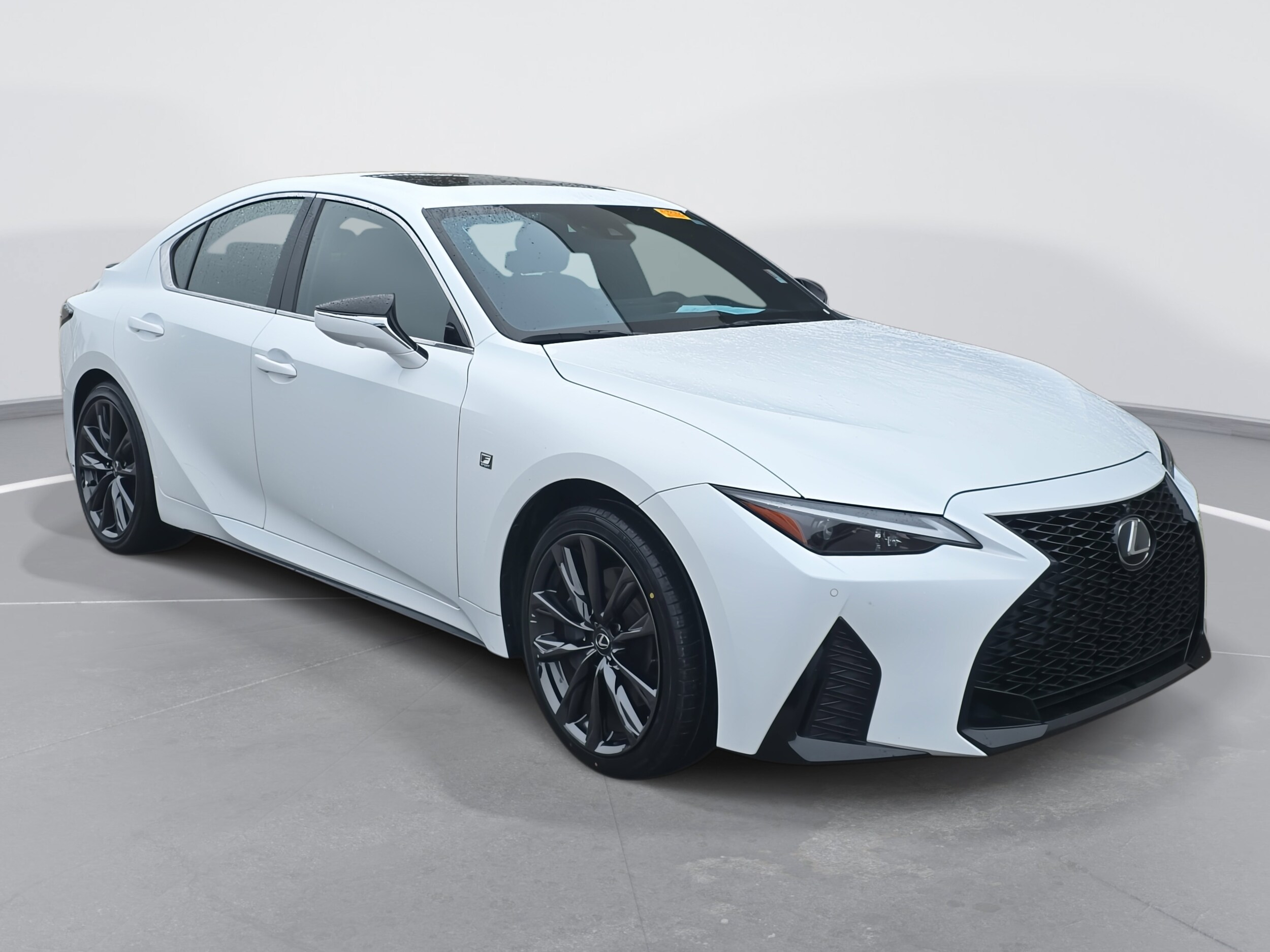 2023 Lexus IS 350 F SPORT photo 3