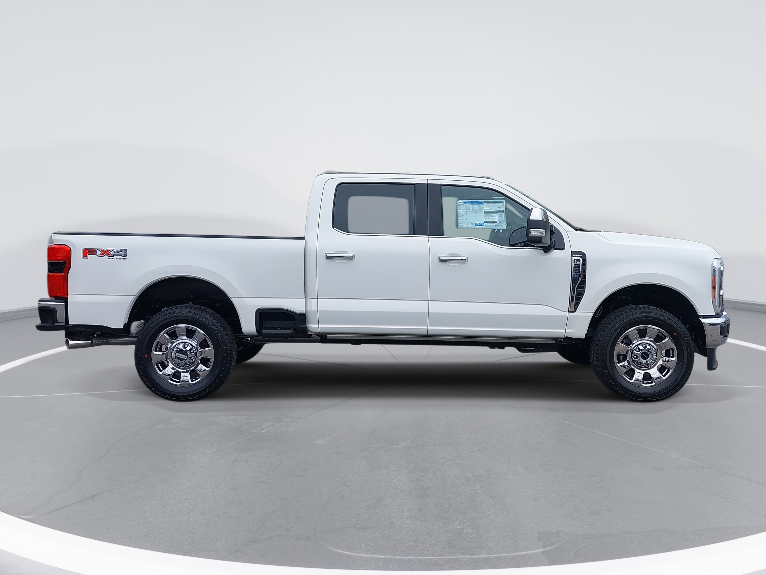 2026 Ford F-250 Lariat photo 4