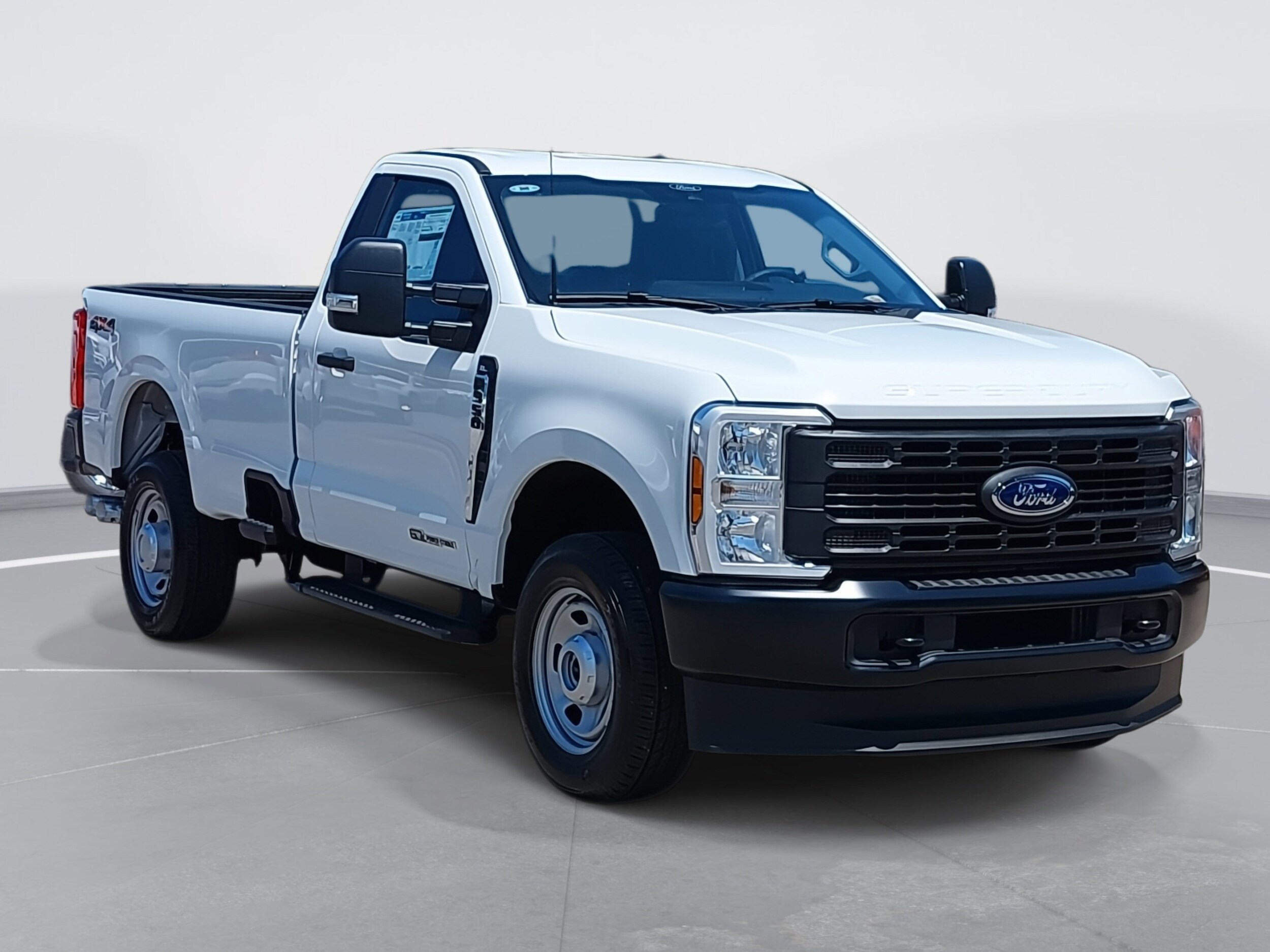 2025 Ford F-350 XL photo 3