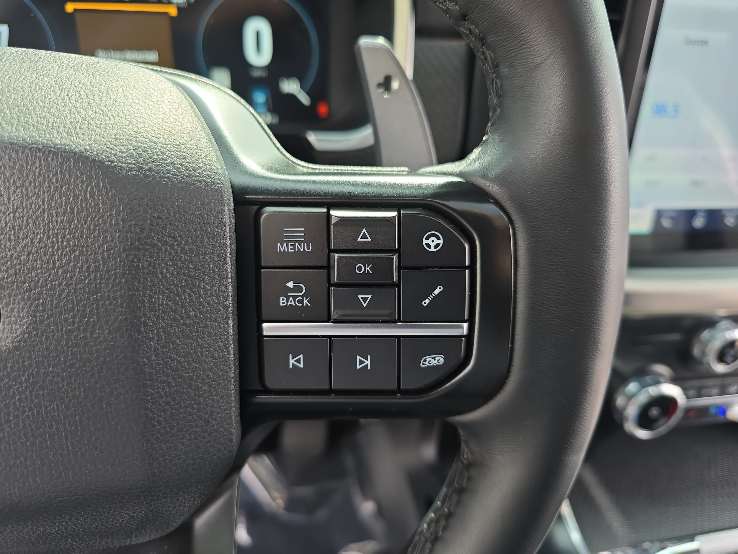 2023 Ford F-150 Raptor - Photo 19