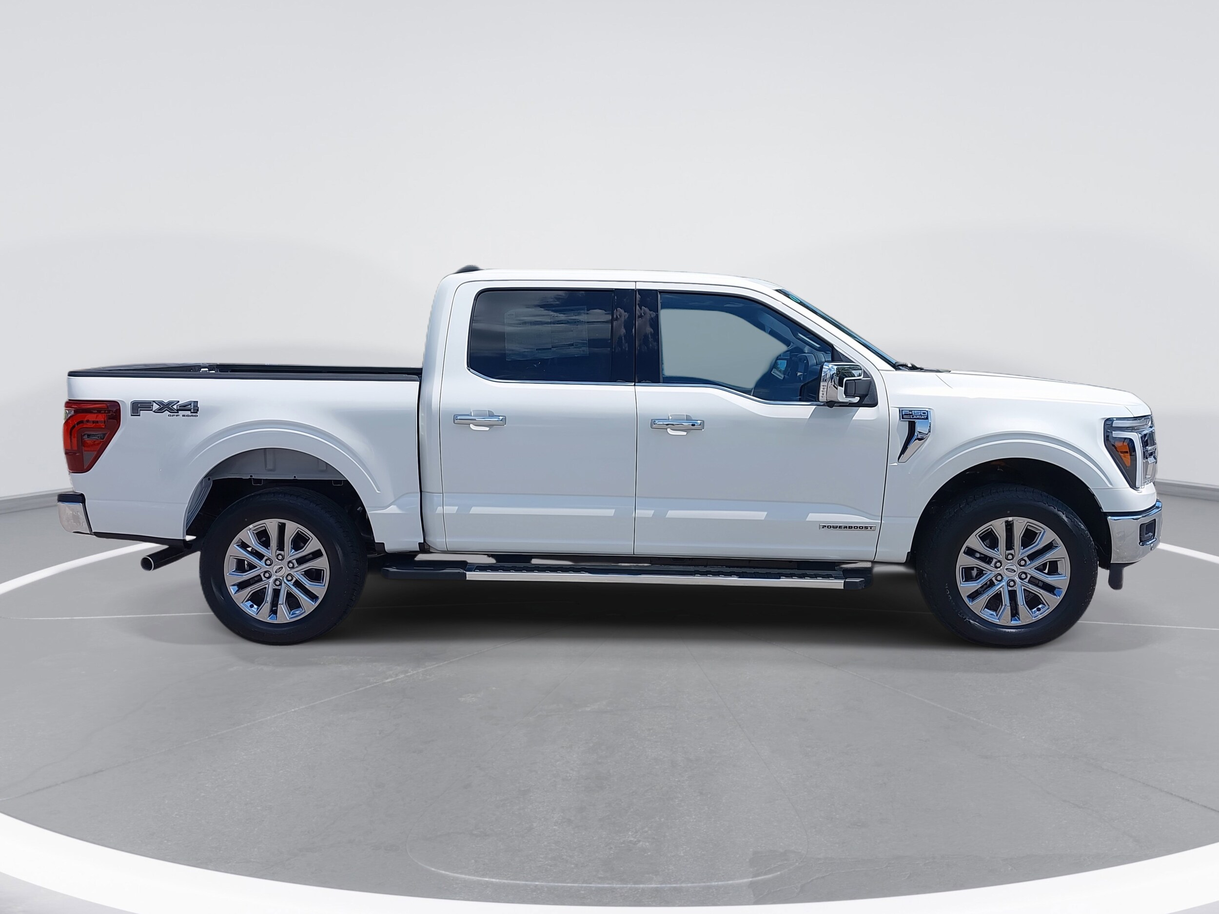 2025 Ford F-150 Lariat photo 4