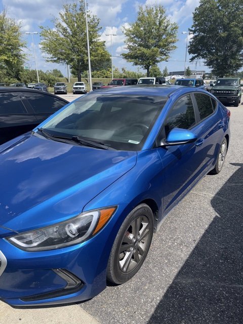 2017 Hyundai Elantra Value Edition photo 2