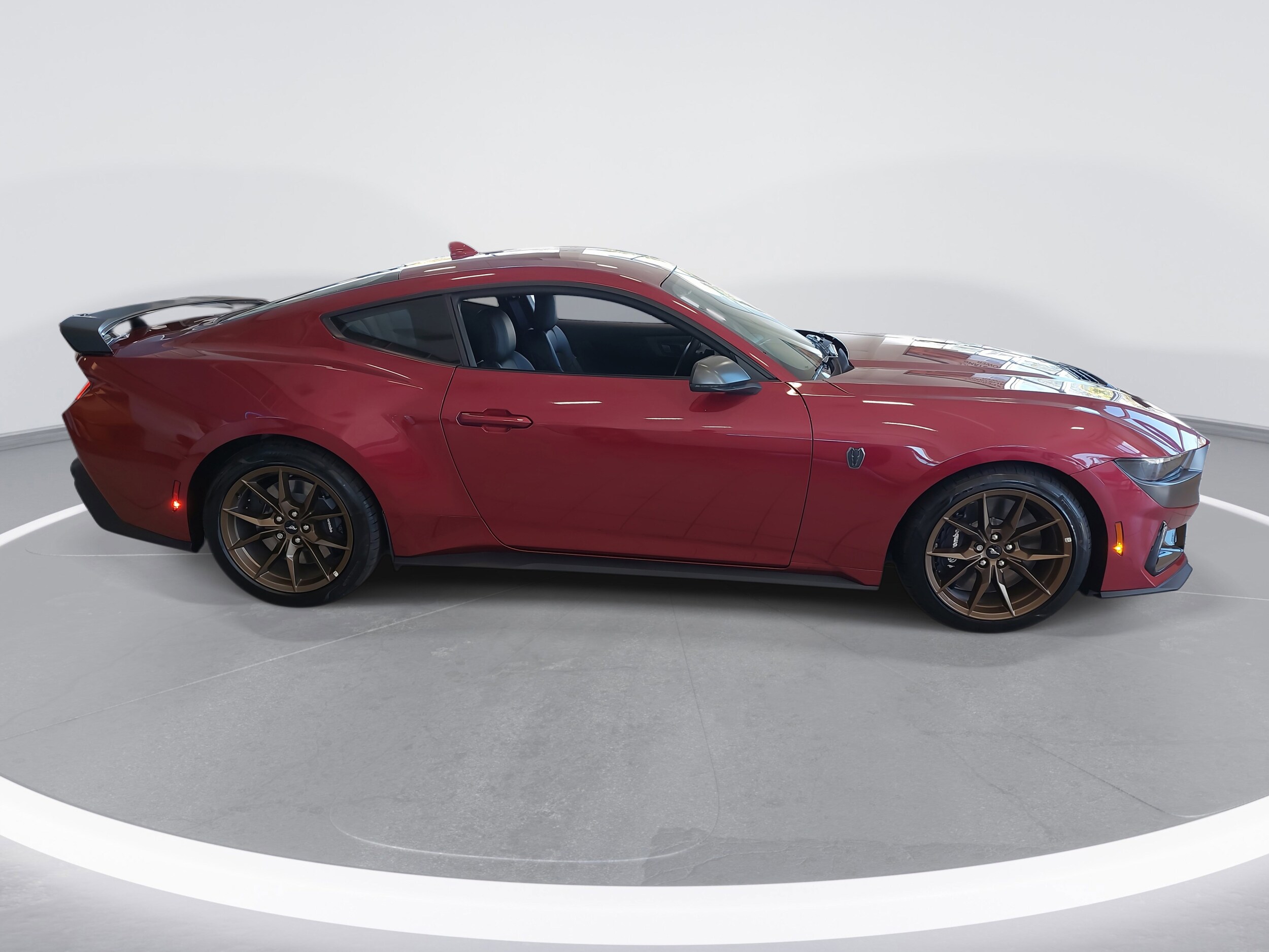 2025 Ford Mustang Dark Horse Deluxe photo 4