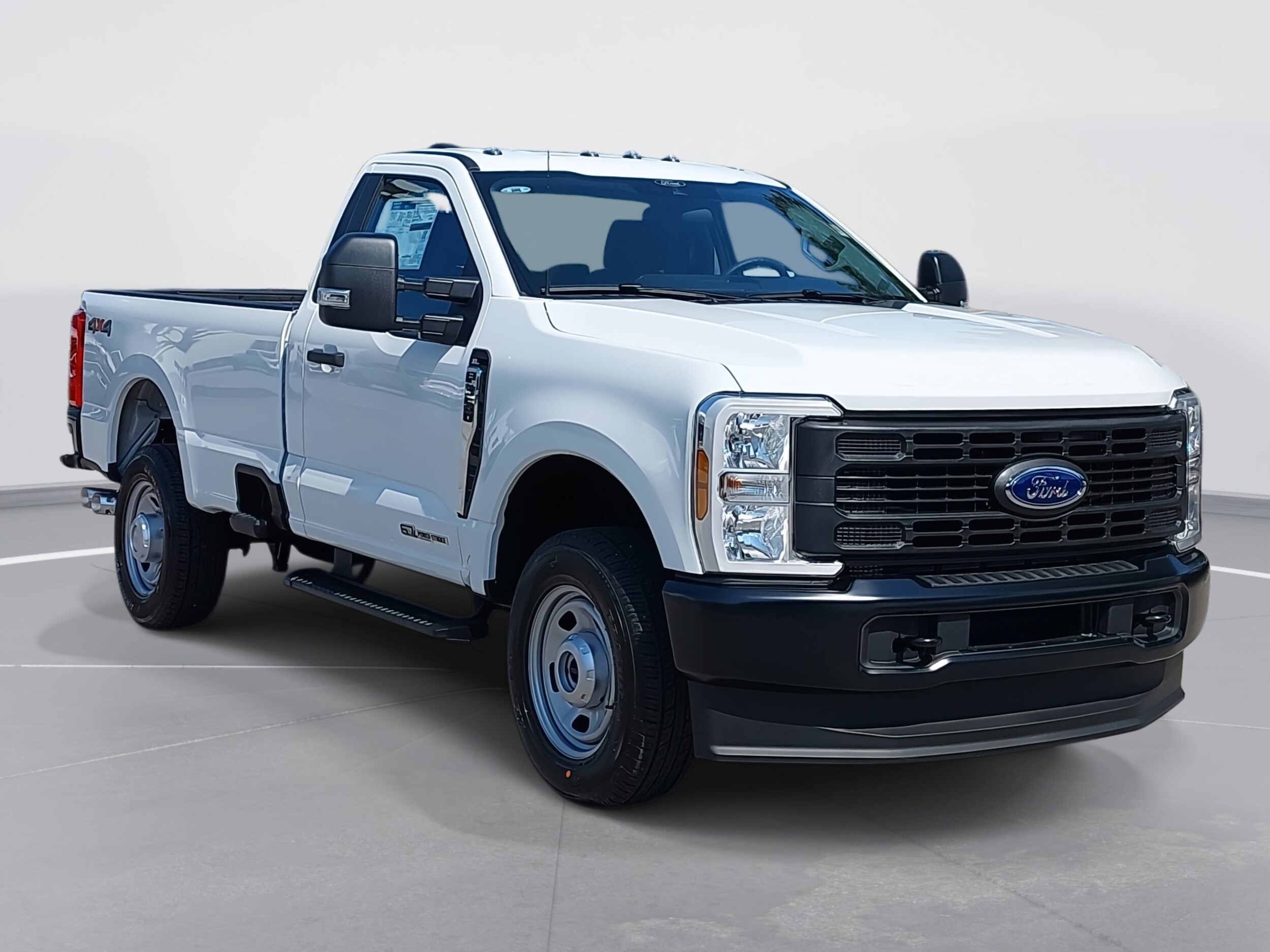 2025 Ford F-350 XL photo 3