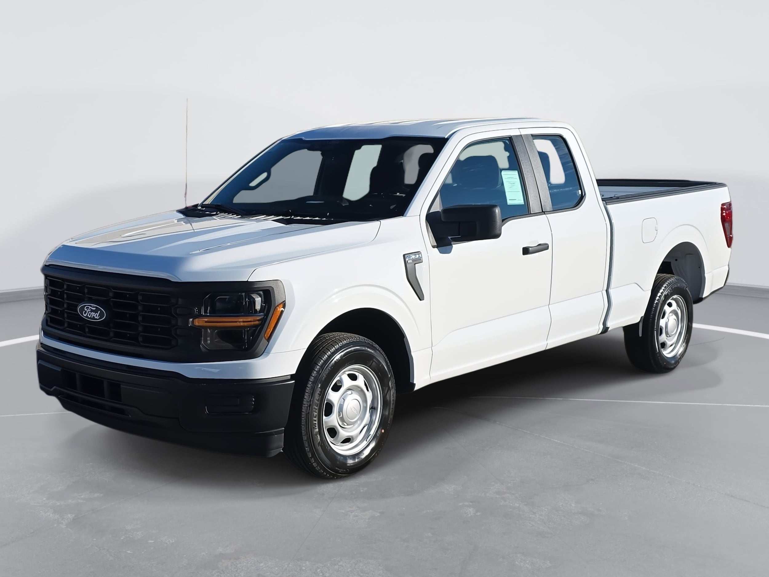 2026 Ford F-150 XL's photo