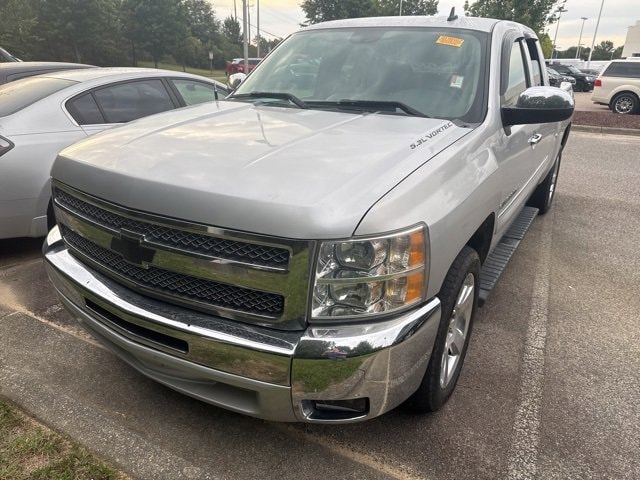 Used 2012 Chevrolet Silverado 1500 LT with VIN 1GCRCSE03CZ317628 for sale in Wendell, NC