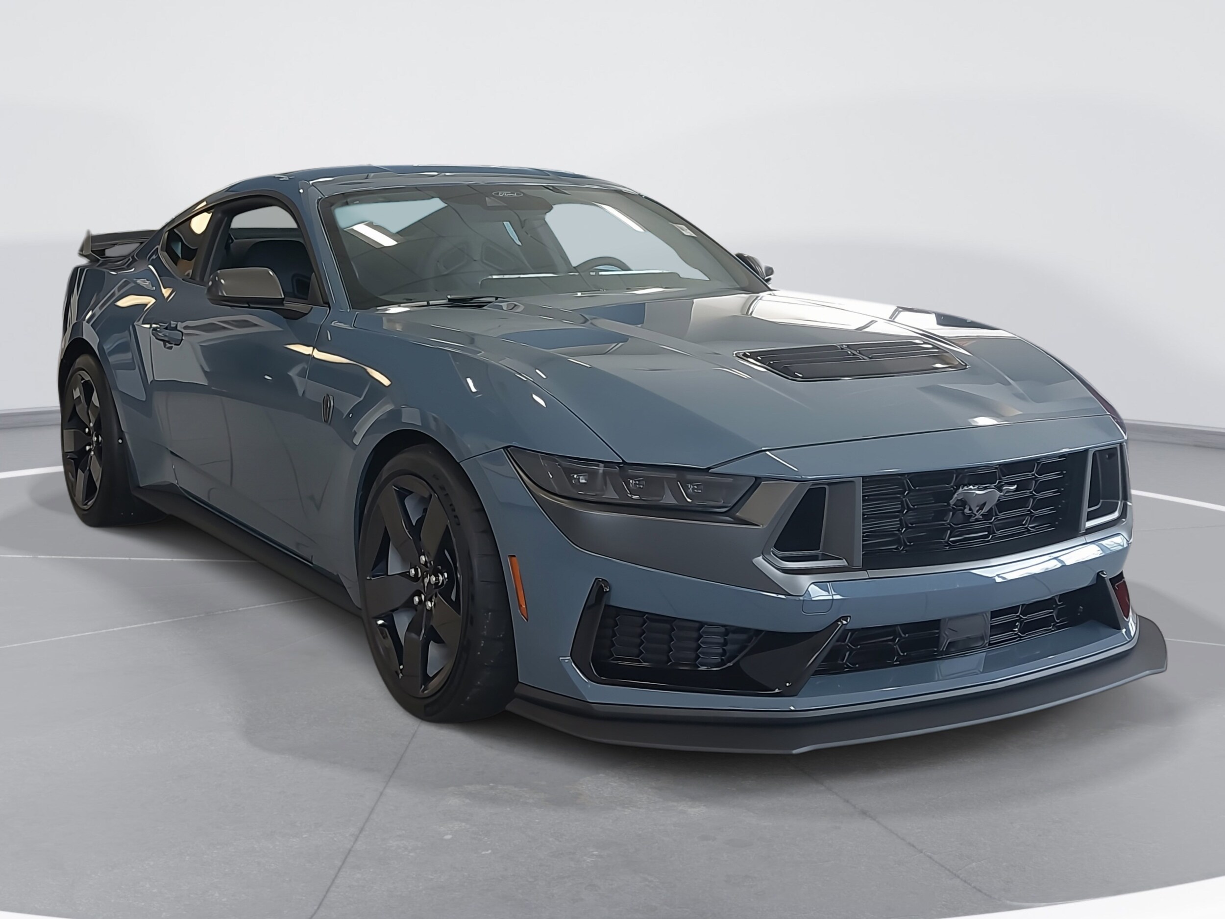 2025 Ford Mustang Dark Horse photo 2