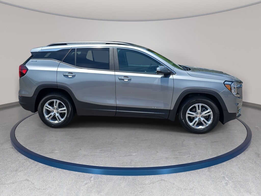 Used 2023 GMC Terrain SLE SUV