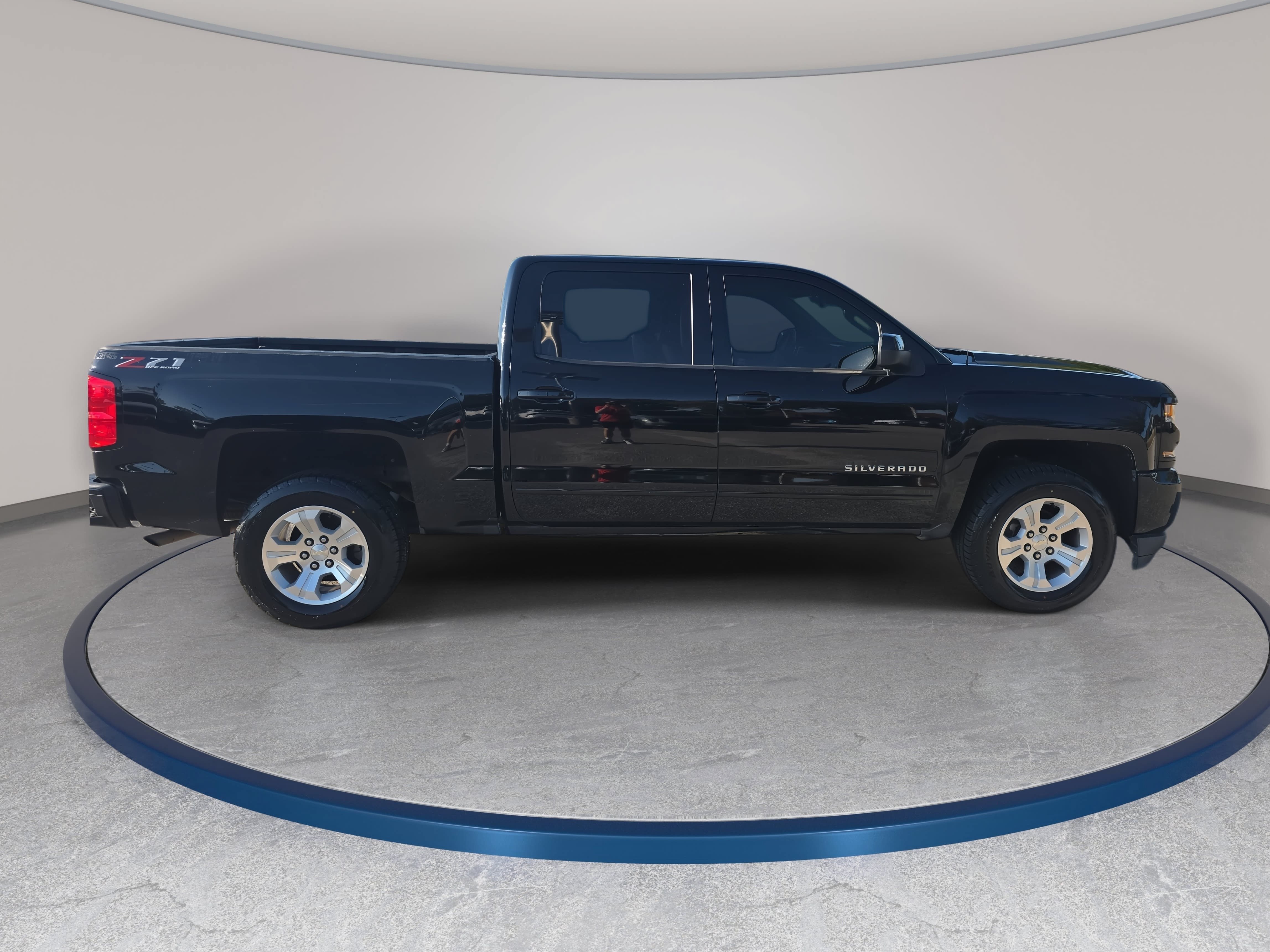 Used 2018 Chevrolet Silverado 1500 LT Truck Crew Cab