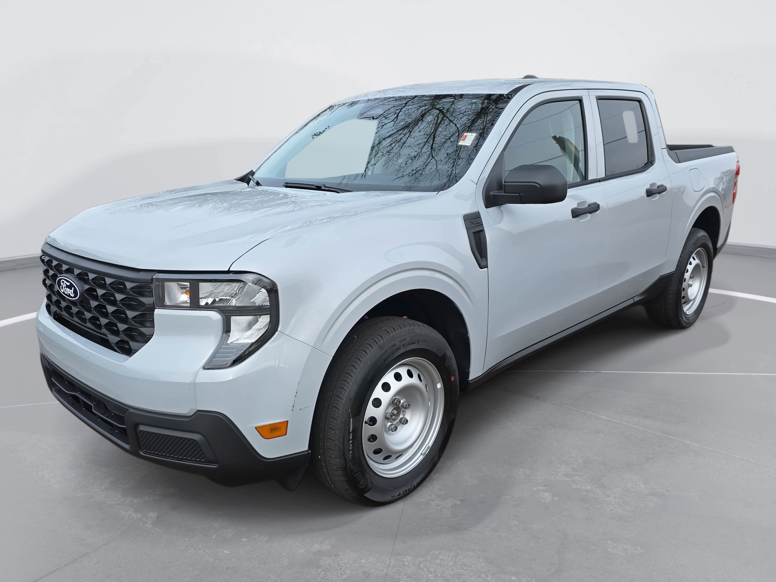 2025 Ford Maverick XL's photo