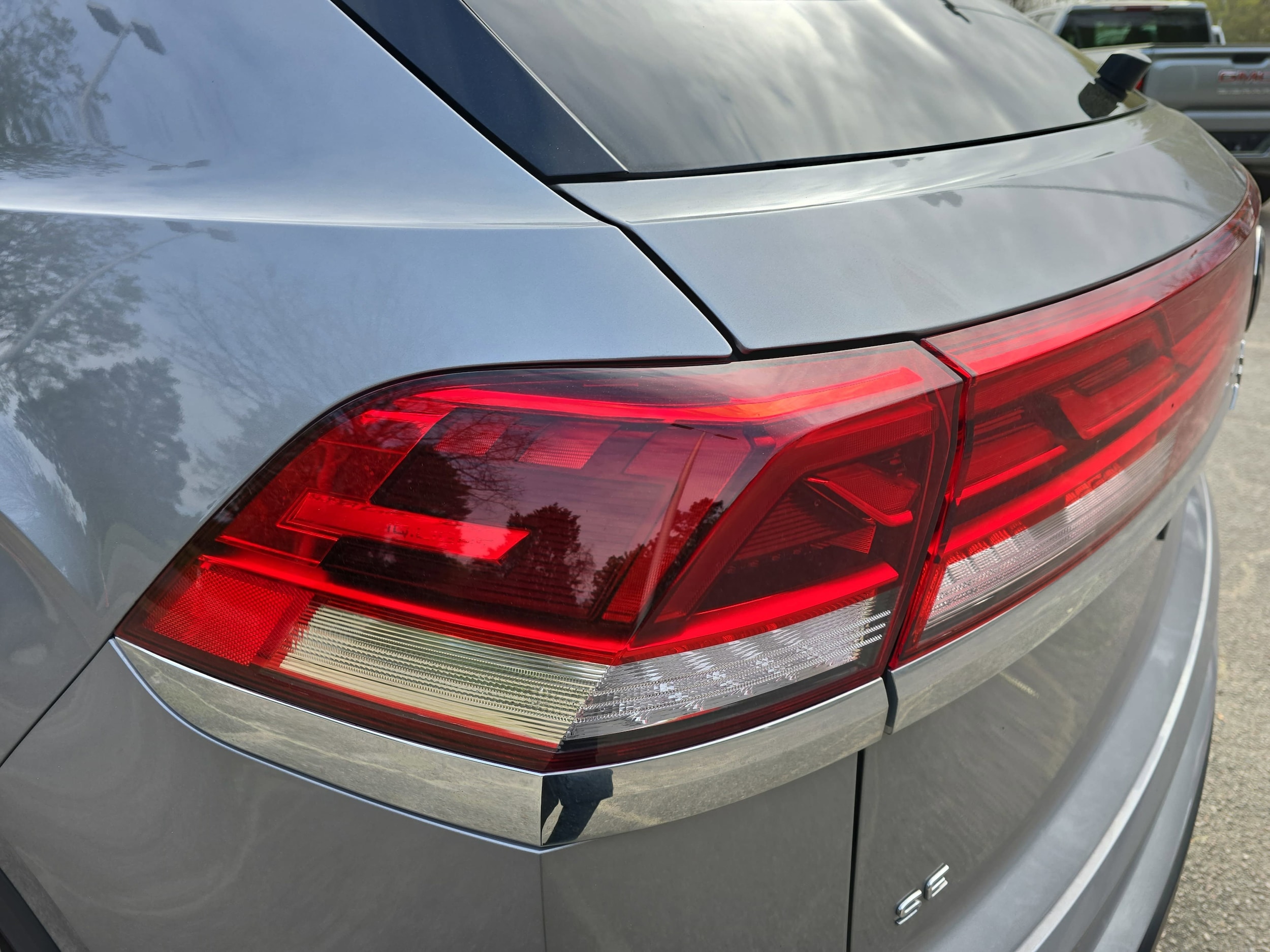 2024 Volkswagen Atlas Cross Sport SE w/Tech - Photo 36